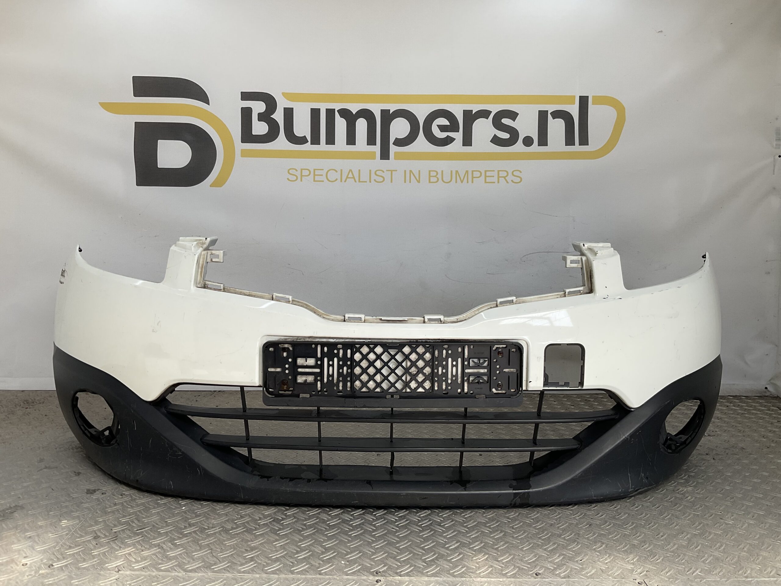 Bumper Nissan Qashqai 2011-2017 62022BR10H VOORBUMPER G8-22808