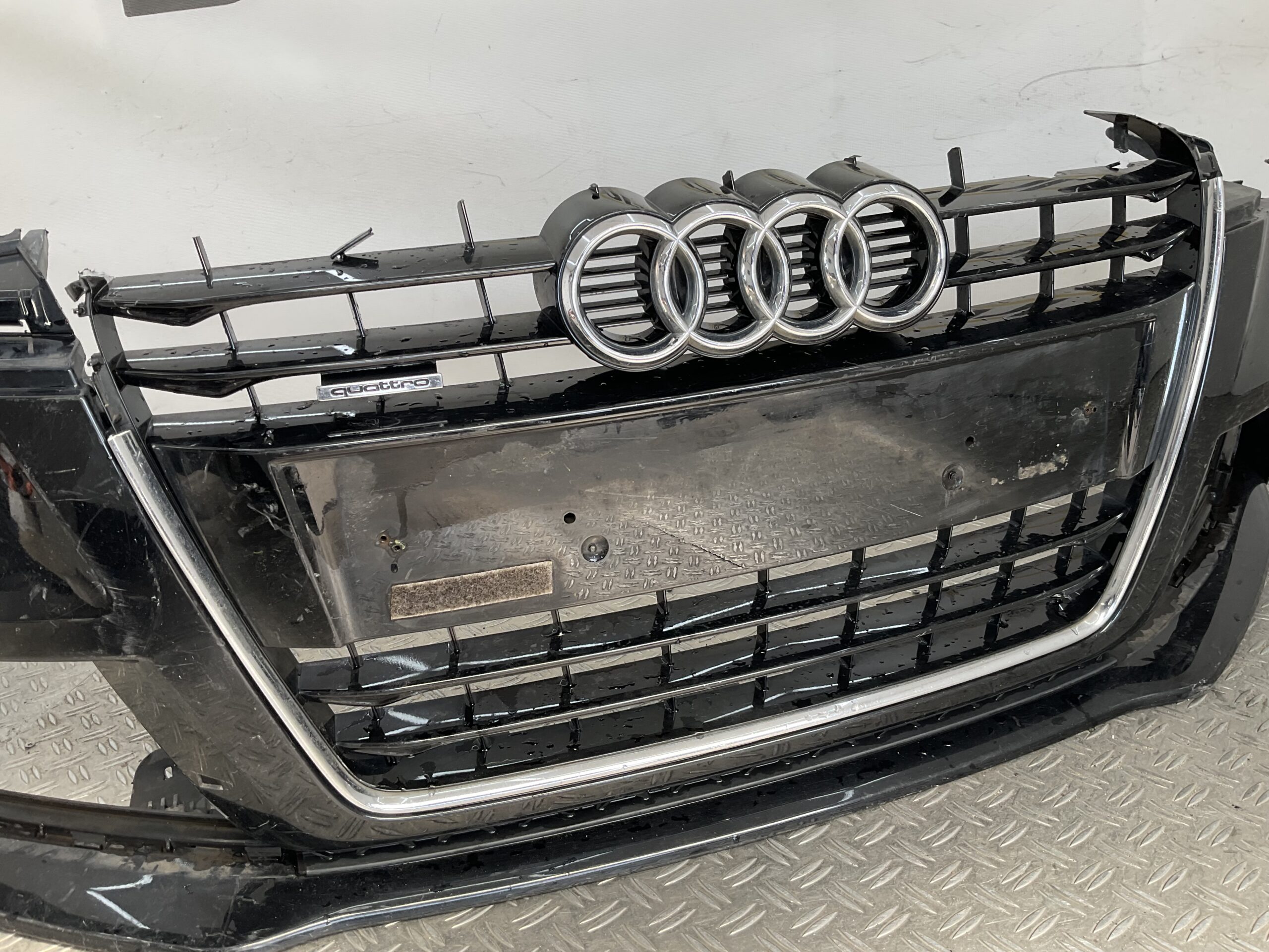 Bumper Audi TT TTS Mk2 2006-2014 8J0807233F Voorbumper H5-22810