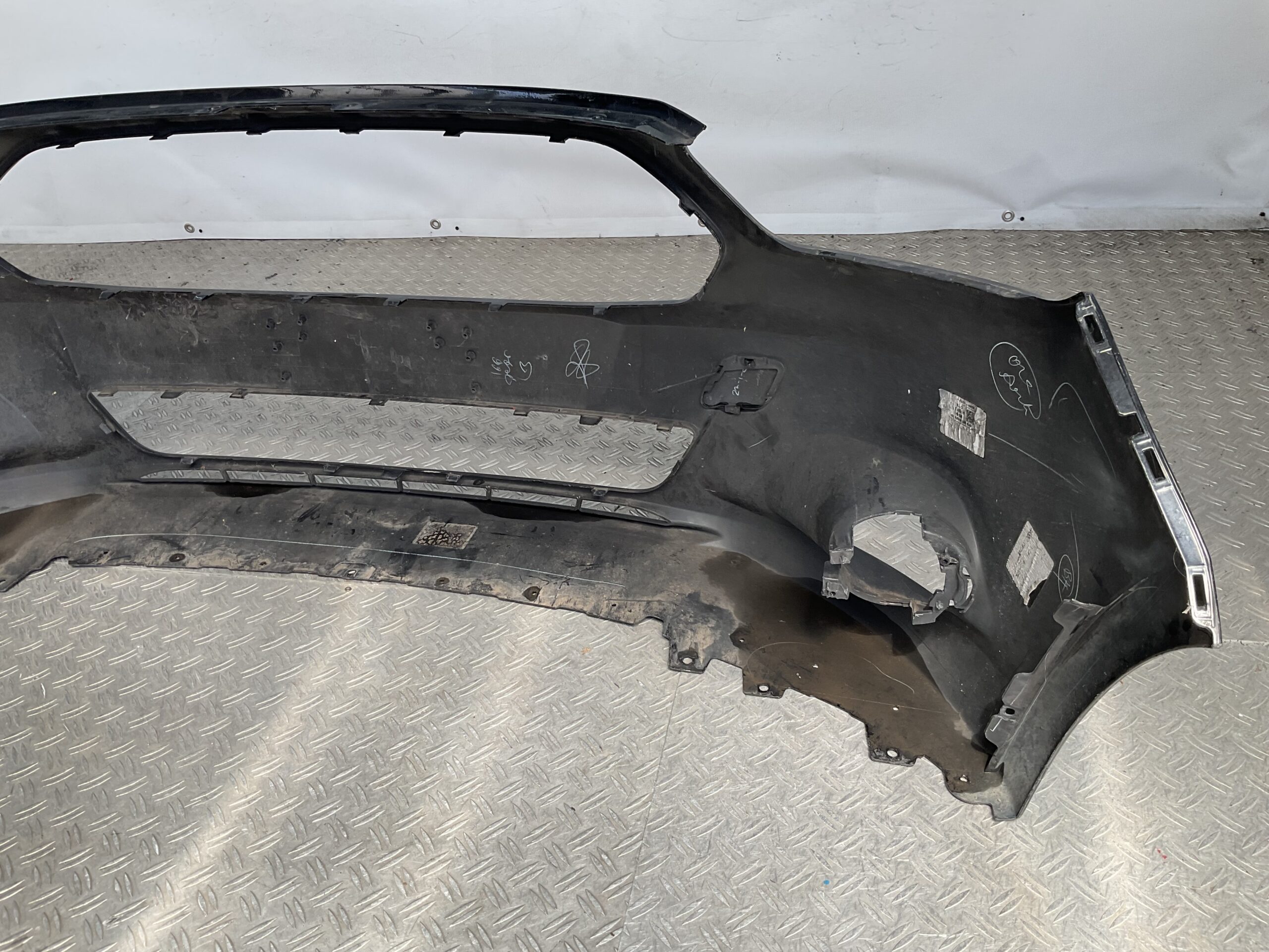 Bumper Ford Ka+ Ka Plus 2016-2019 E4B5-17757-B Voorbumper D2-22817