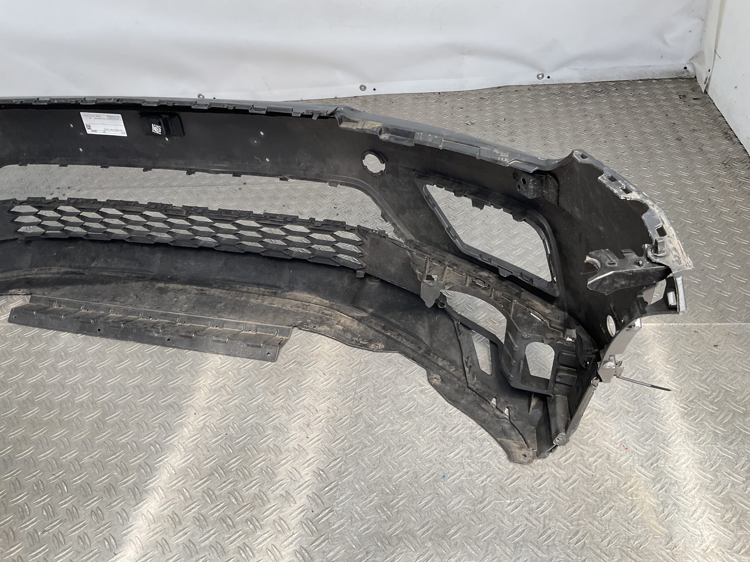 BUMPER Volkswagen Tiguan 5NA 2016-2020 5NA807221 VOORBUMPER C5-22820