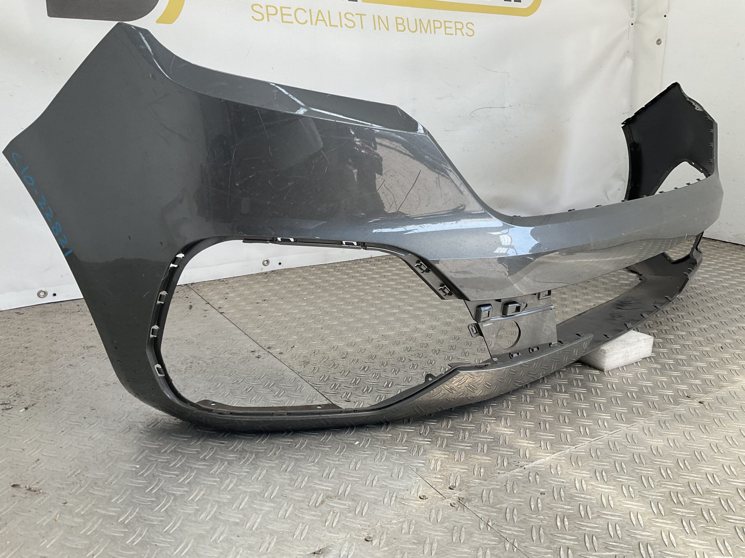 Bumper Volkswagen Transporter T6 Facelift 7LA807221A Voorbumper C10-22821
