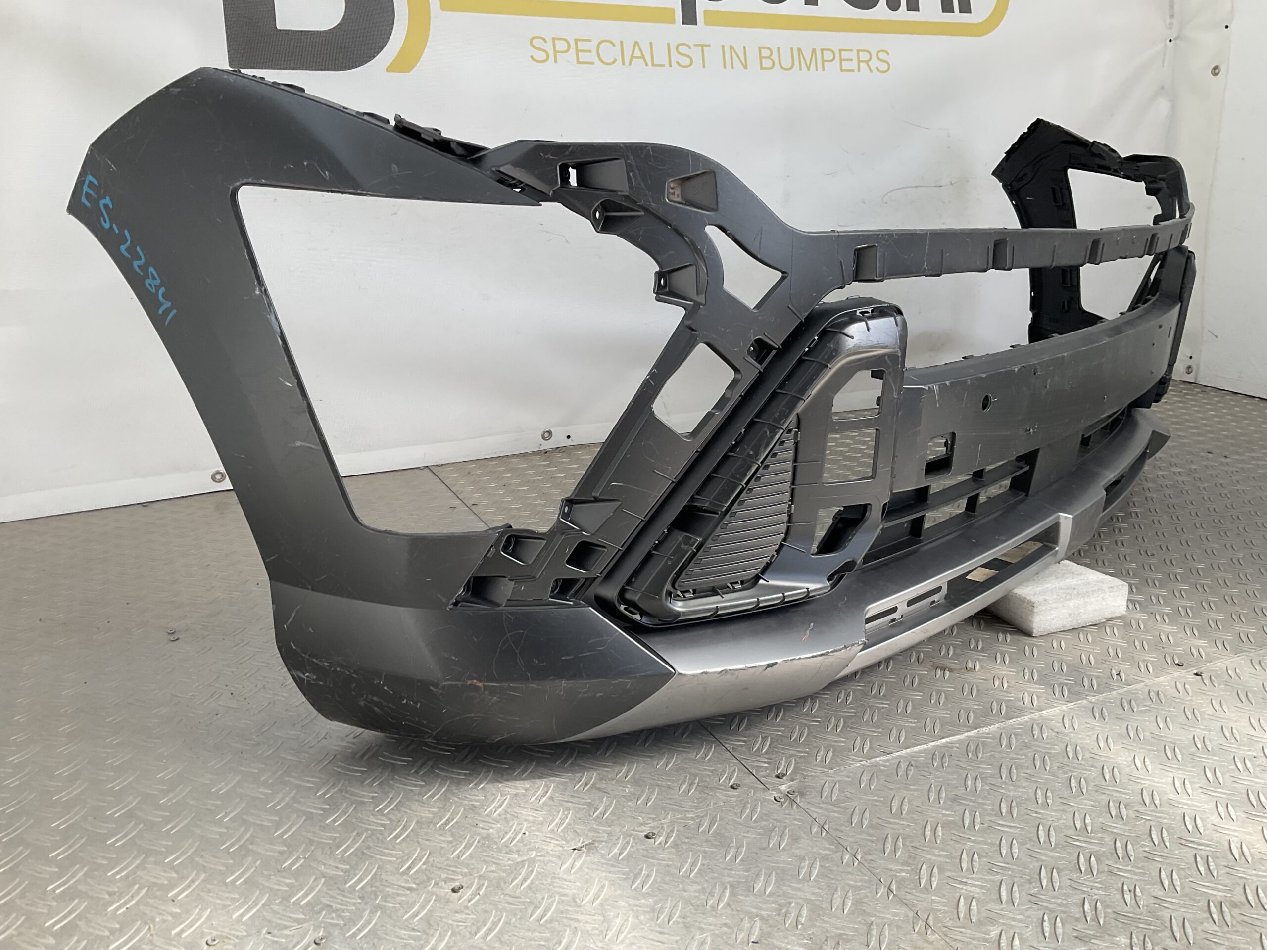 Bumper Hyundai Kona II 24- 86512-BE100 Voorbumper E5-22841