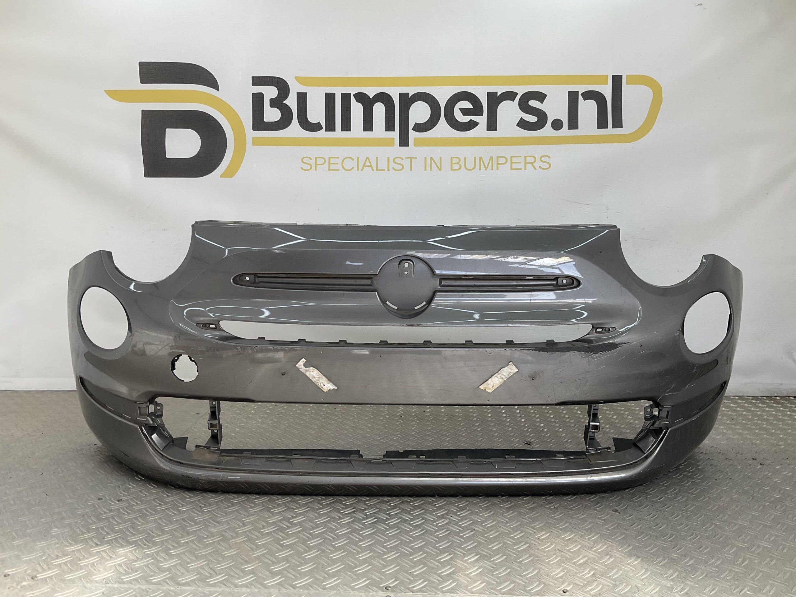 Bumper Fiat 500 Lounge Facelift 16-23 735619491 Voorbumper B8-22847