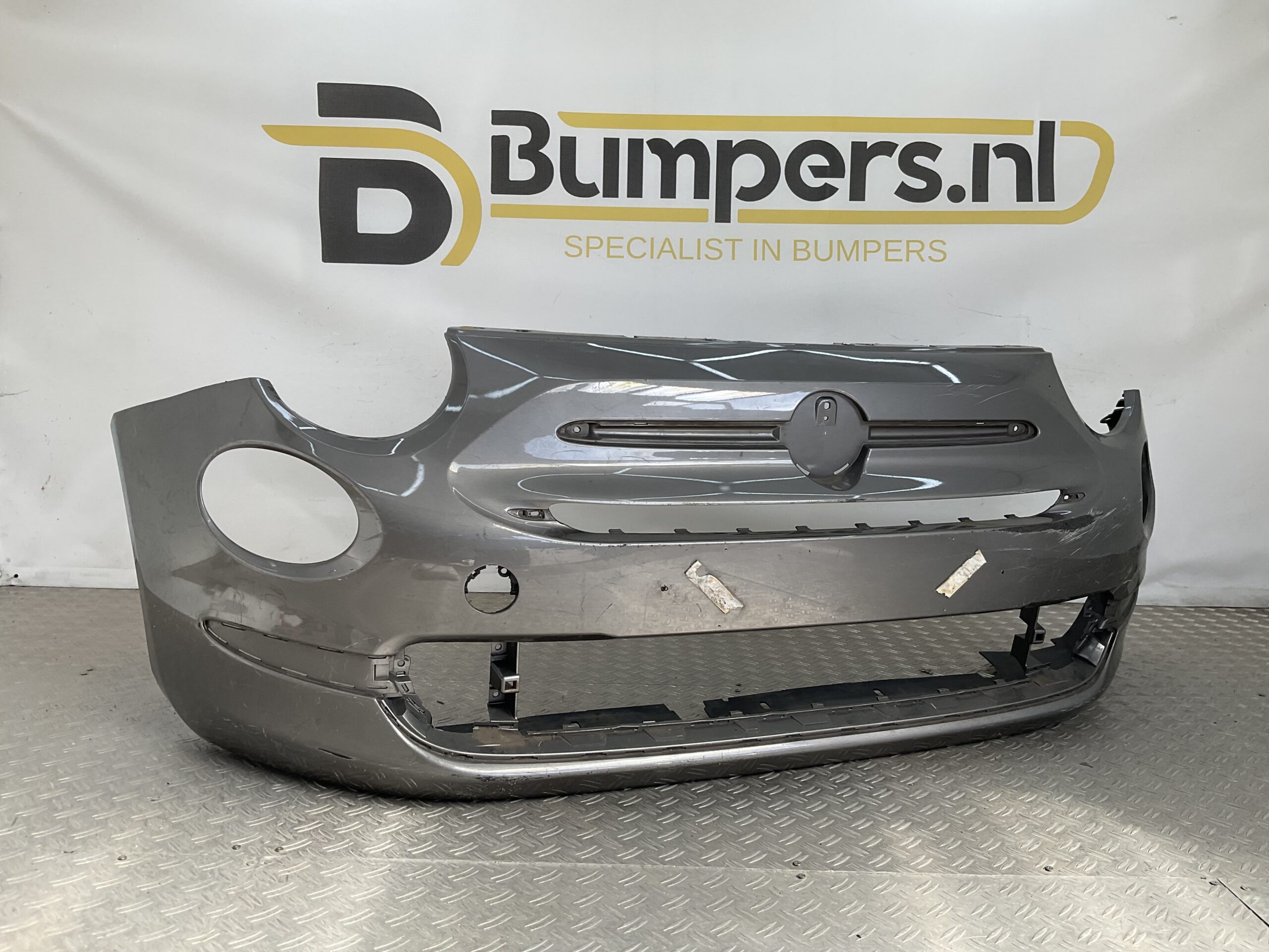 Bumper Fiat 500 Lounge Facelift 16-23 735619491 Voorbumper B8-22847