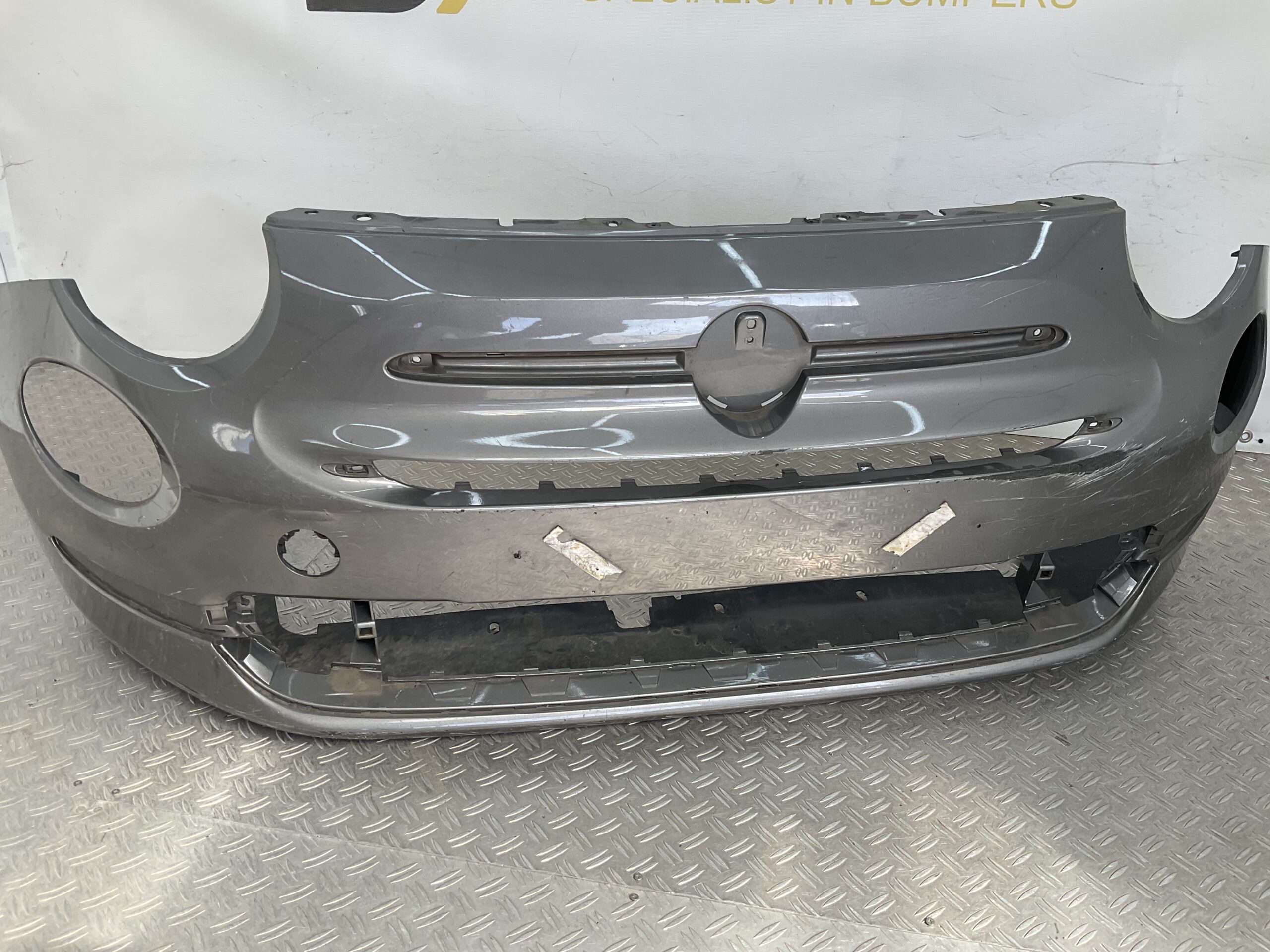 Bumper Fiat 500 Lounge Facelift 16-23 735619491 Voorbumper B8-22847