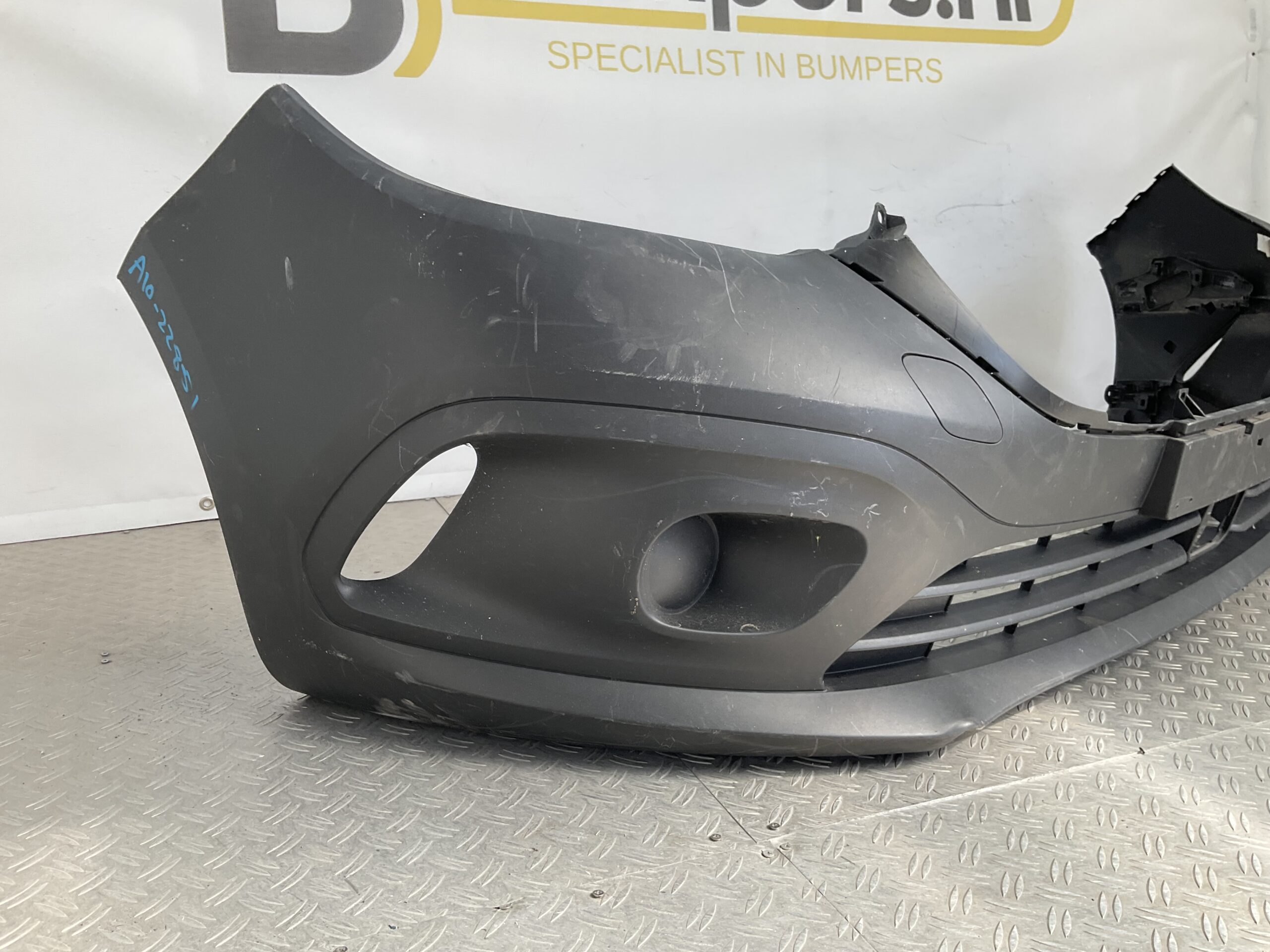 Bumper Mercedes Citan II W420 2023 A4208852500 8202214497 Voorbumper A10-22851