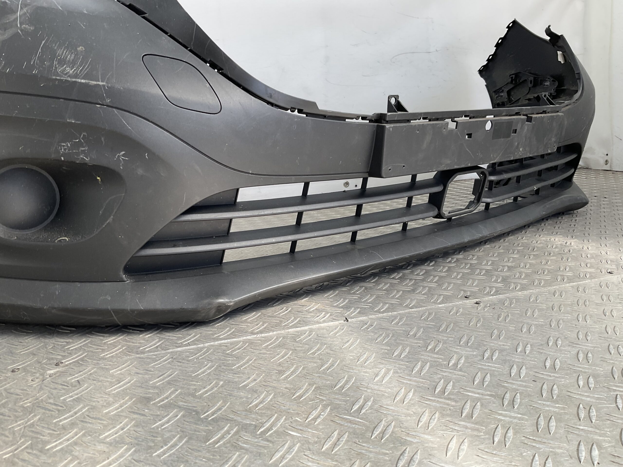 Bumper Mercedes Citan II W420 2023 A4208852500 8202214497 Voorbumper A10-22851