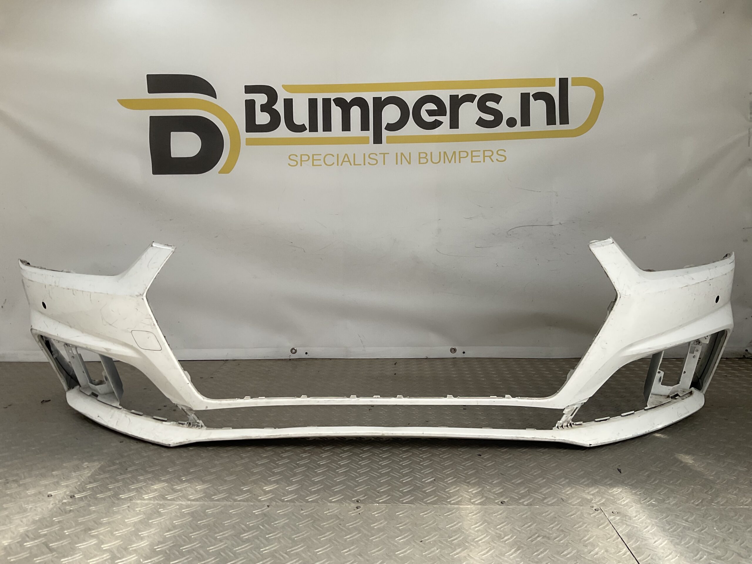Bumper Audi A5 2025 8W6807437FL Voorbumper H5-22857