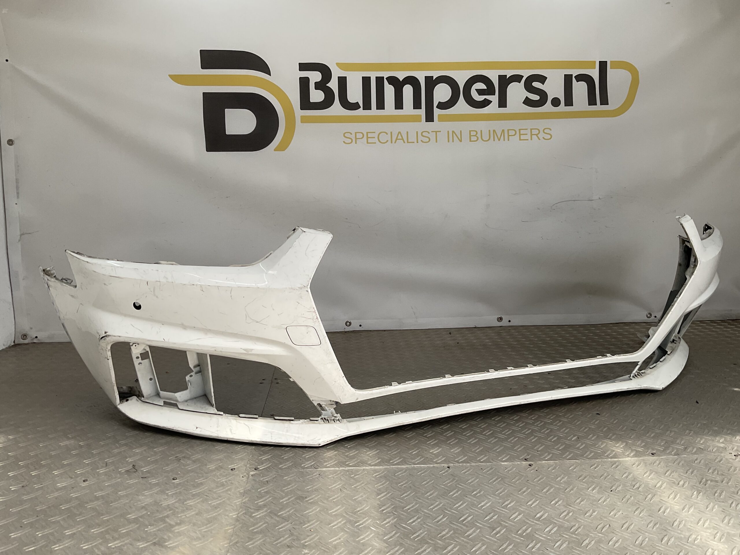 Bumper Audi A5 2025 8W6807437FL Voorbumper H5-22857