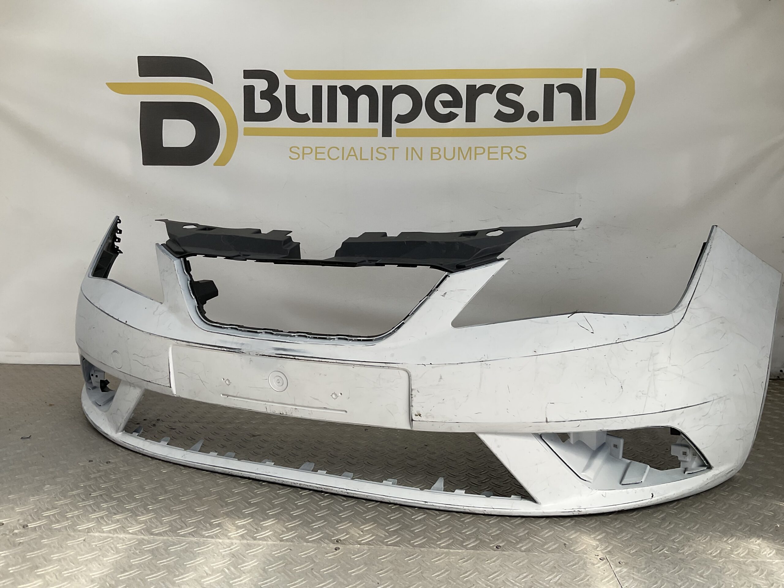 Bumper Seat Ibiza IV 6j Facelift 2012-2017 6J0805903C Voorbumper C4-22861