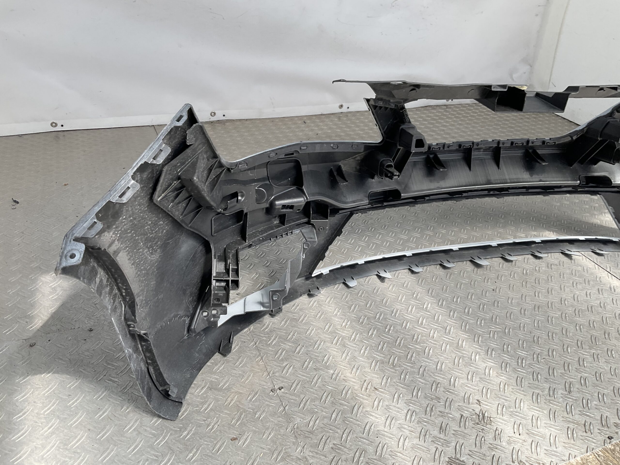 Bumper Seat Ibiza IV 6j Facelift 2012-2017 6J0805903C Voorbumper C4-22861