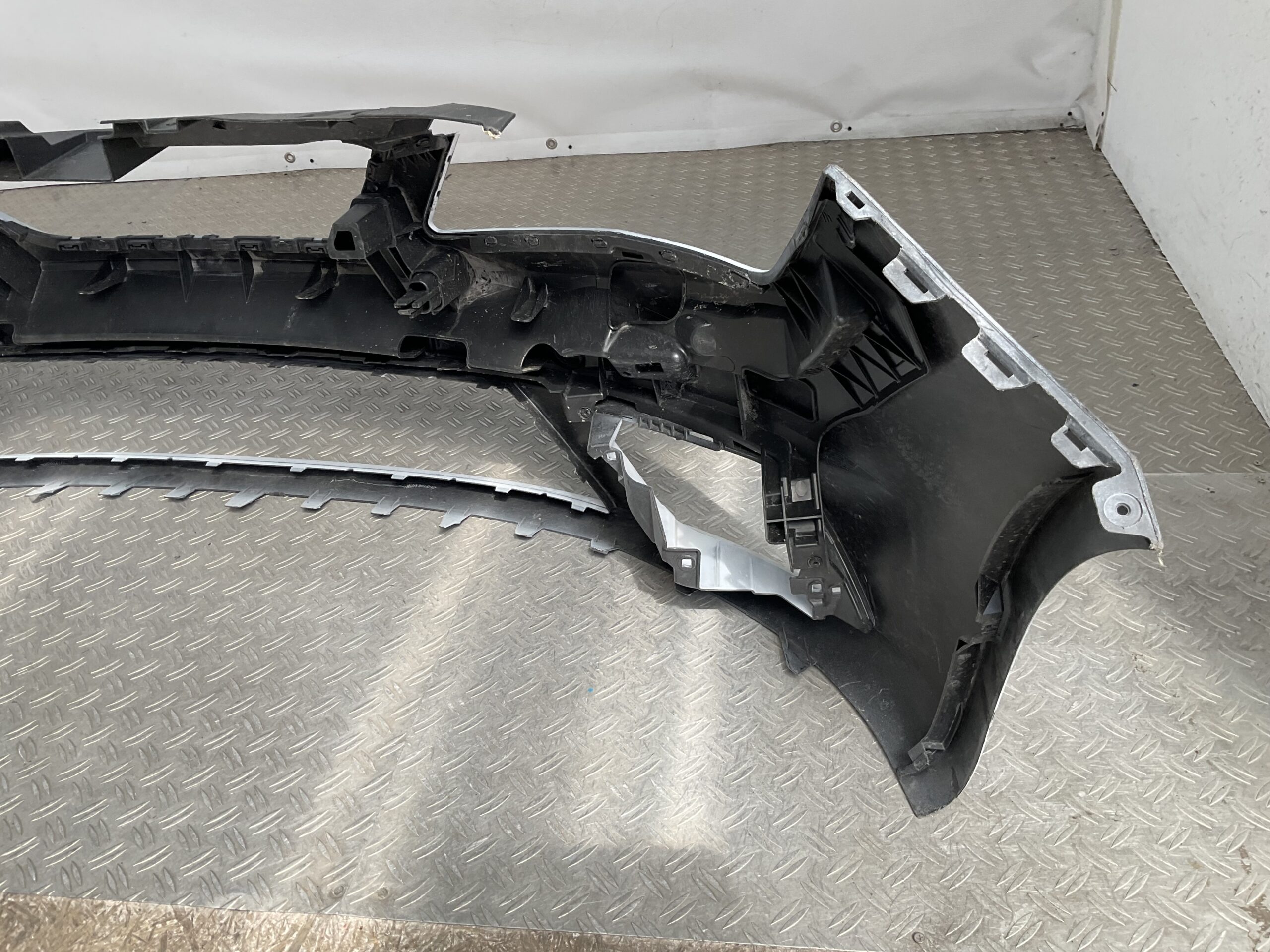 Bumper Seat Ibiza IV 6j Facelift 2012-2017 6J0805903C Voorbumper C4-22861