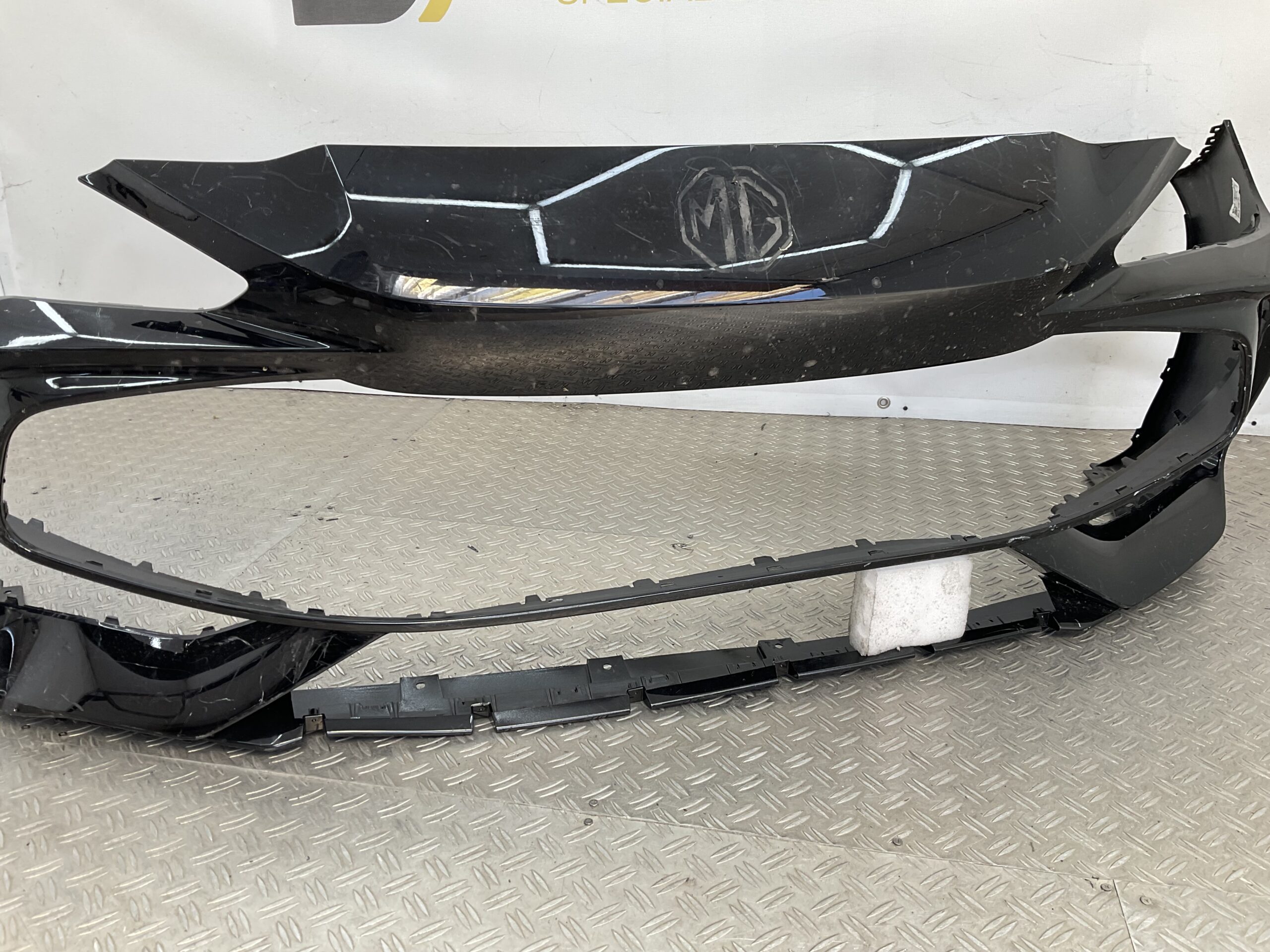 Bumper MG MG3 III 2024- P11222231 Voorbumper M1-22873