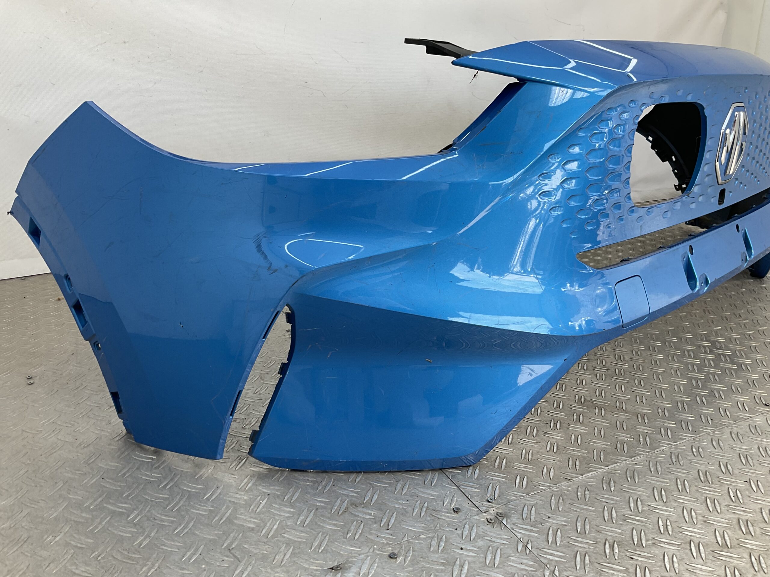 Bumper MG ZS EV Facelift 21- P11010248 Voorbumper M1-22874