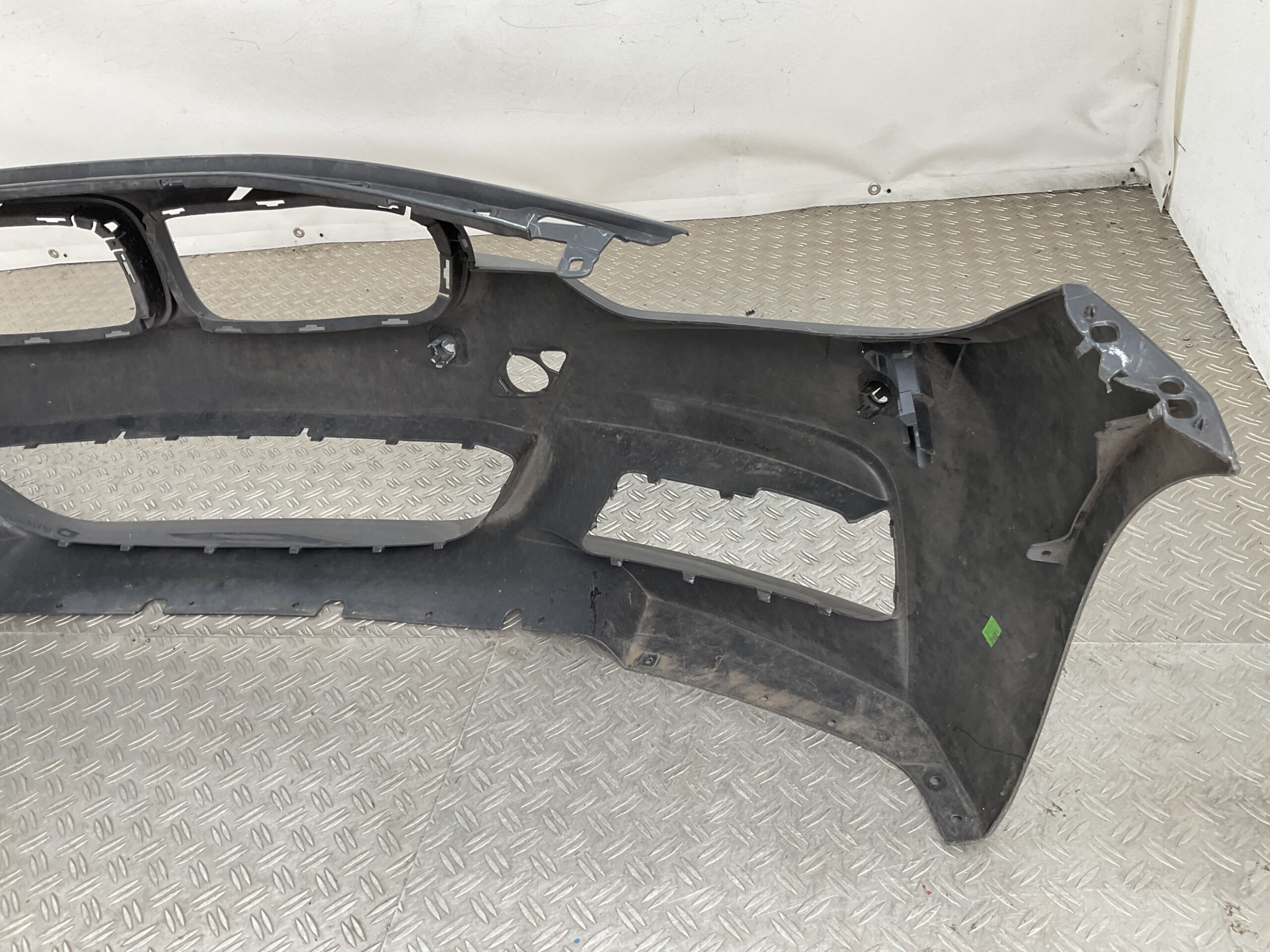 Bumper BMW 3 Serie F30 F31 M Pakket M-Pakket B39 511115857711 Voorbumper K4-22887
