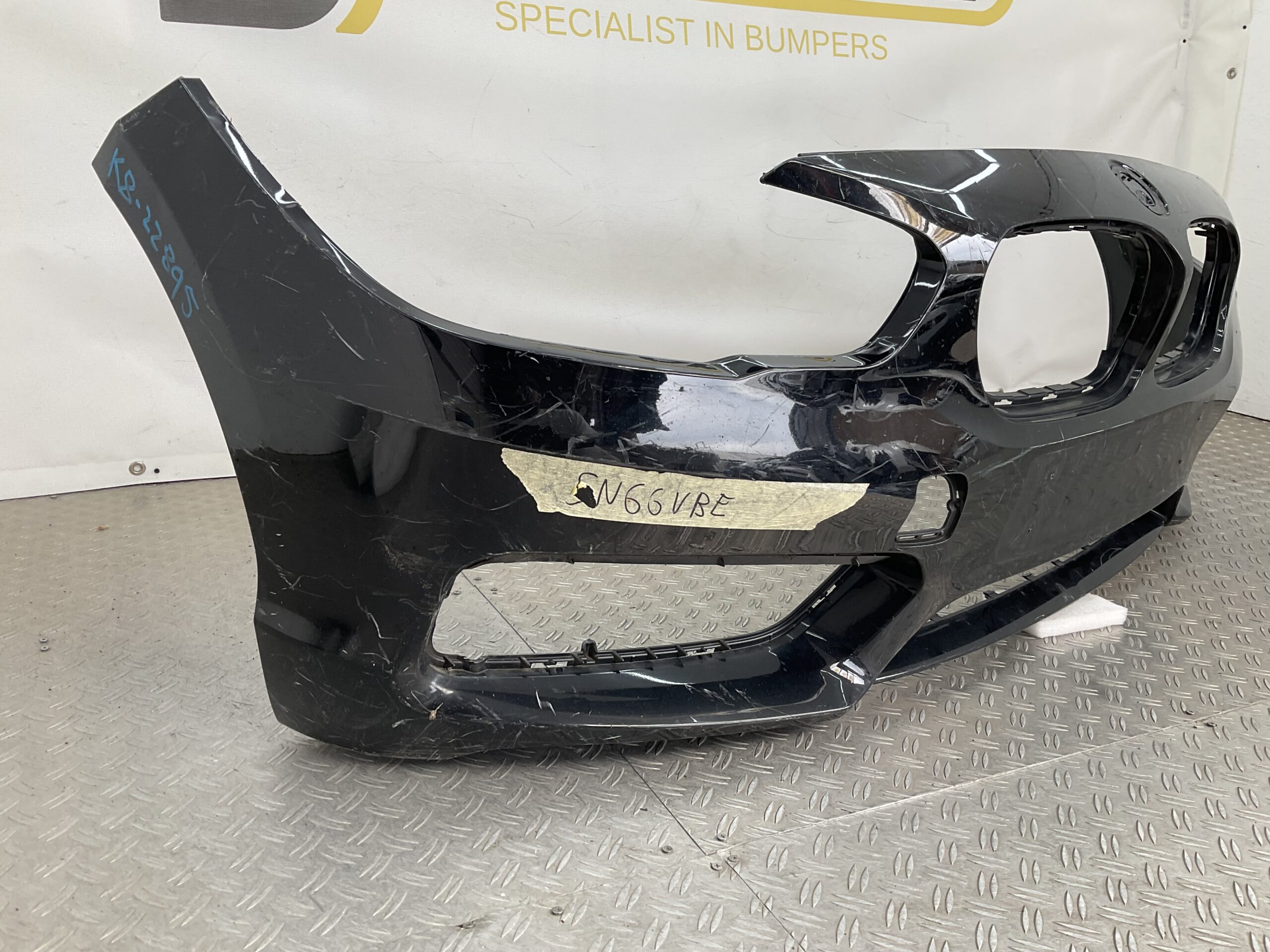 Bumper BMW 1 Serie F20 F21 LCI 15-19 pdc 51117371735 Voorbumper K8-22895