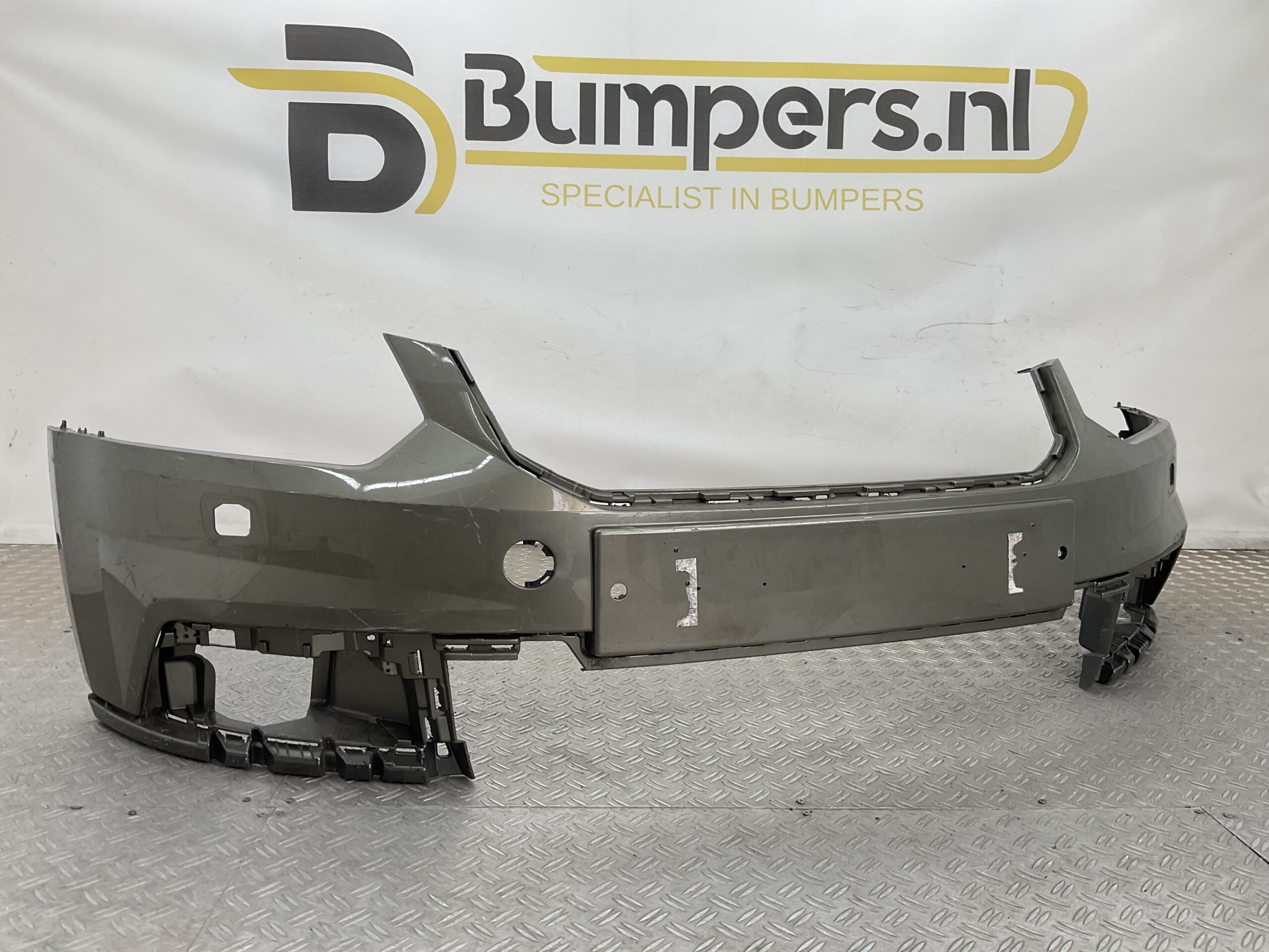 Bumper Skoda Yeti Restyle 5L 13- 5L0807221f Voorbumper H5-22907