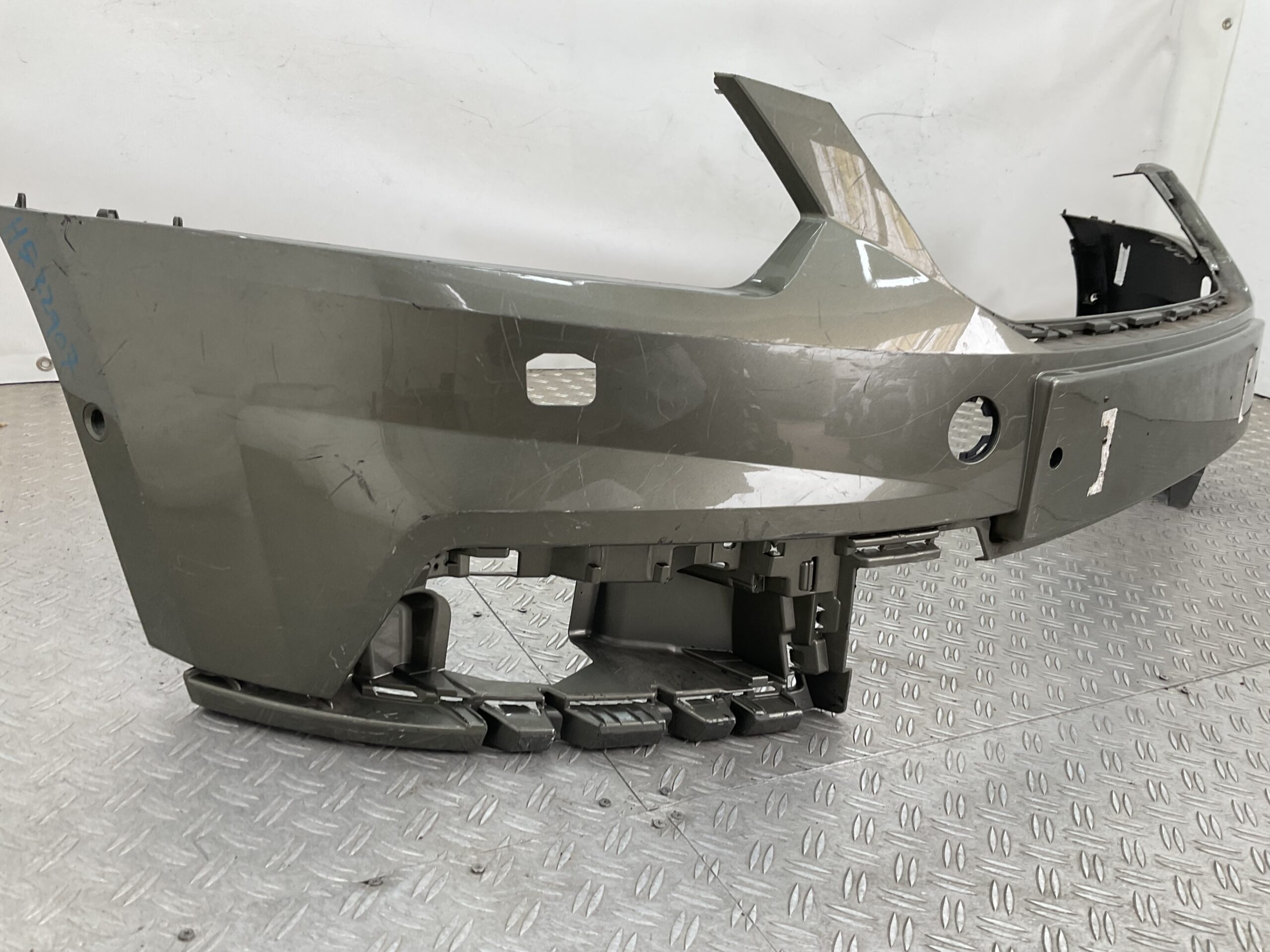 Bumper Skoda Yeti Restyle 5L 13- 5L0807221f Voorbumper H5-22907