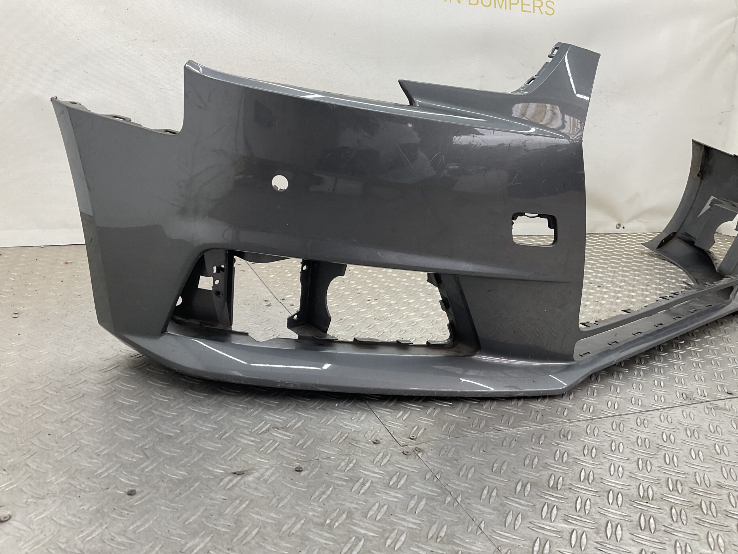 Bumper Audi A4 BW0 B9 Normaal 14-17 8W0807437 Voorbumper H5-22930