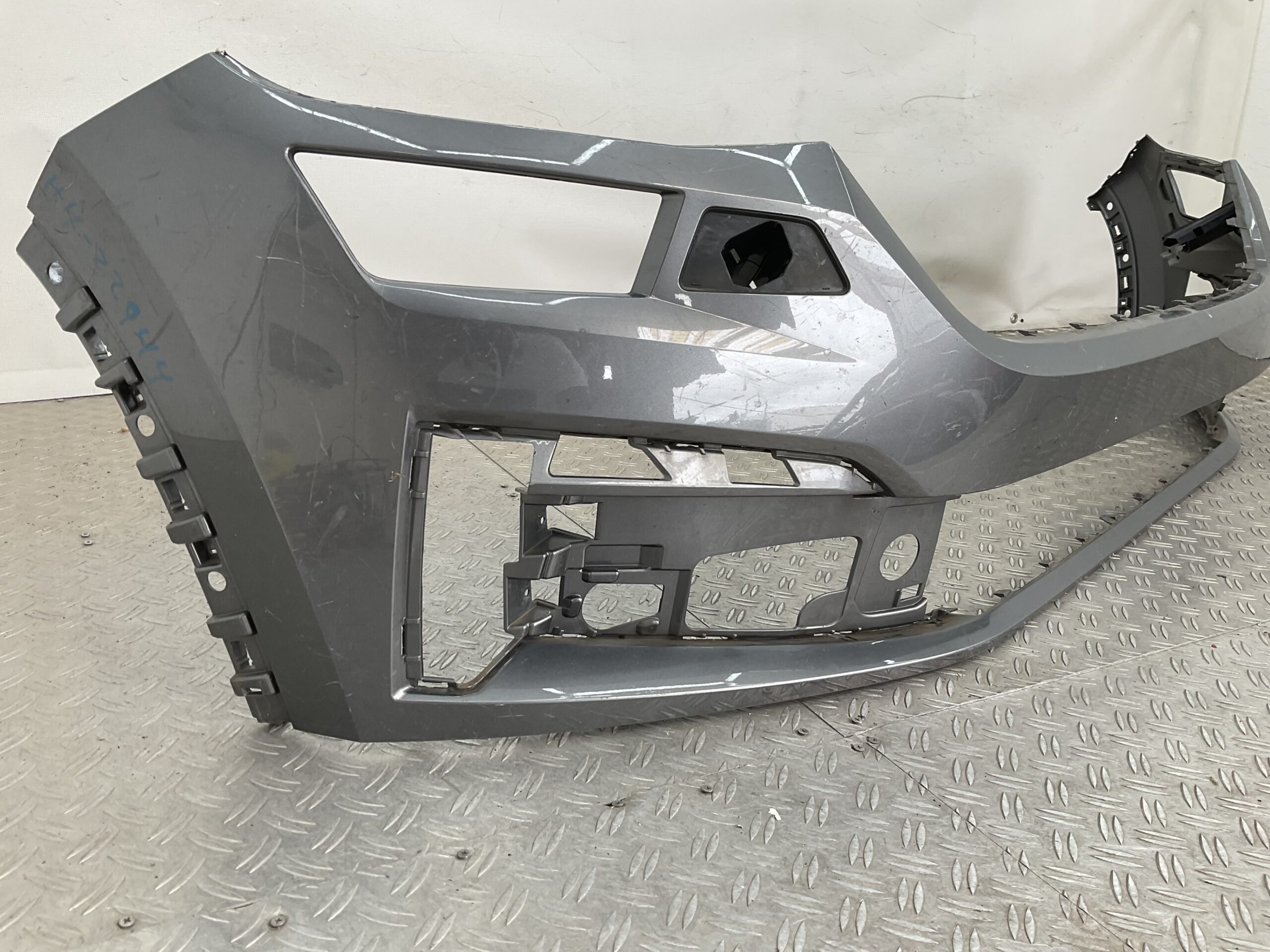 Bumper Skoda Kodiaq Facelift 2018-2024 565807221H Voorbumper H4-22944