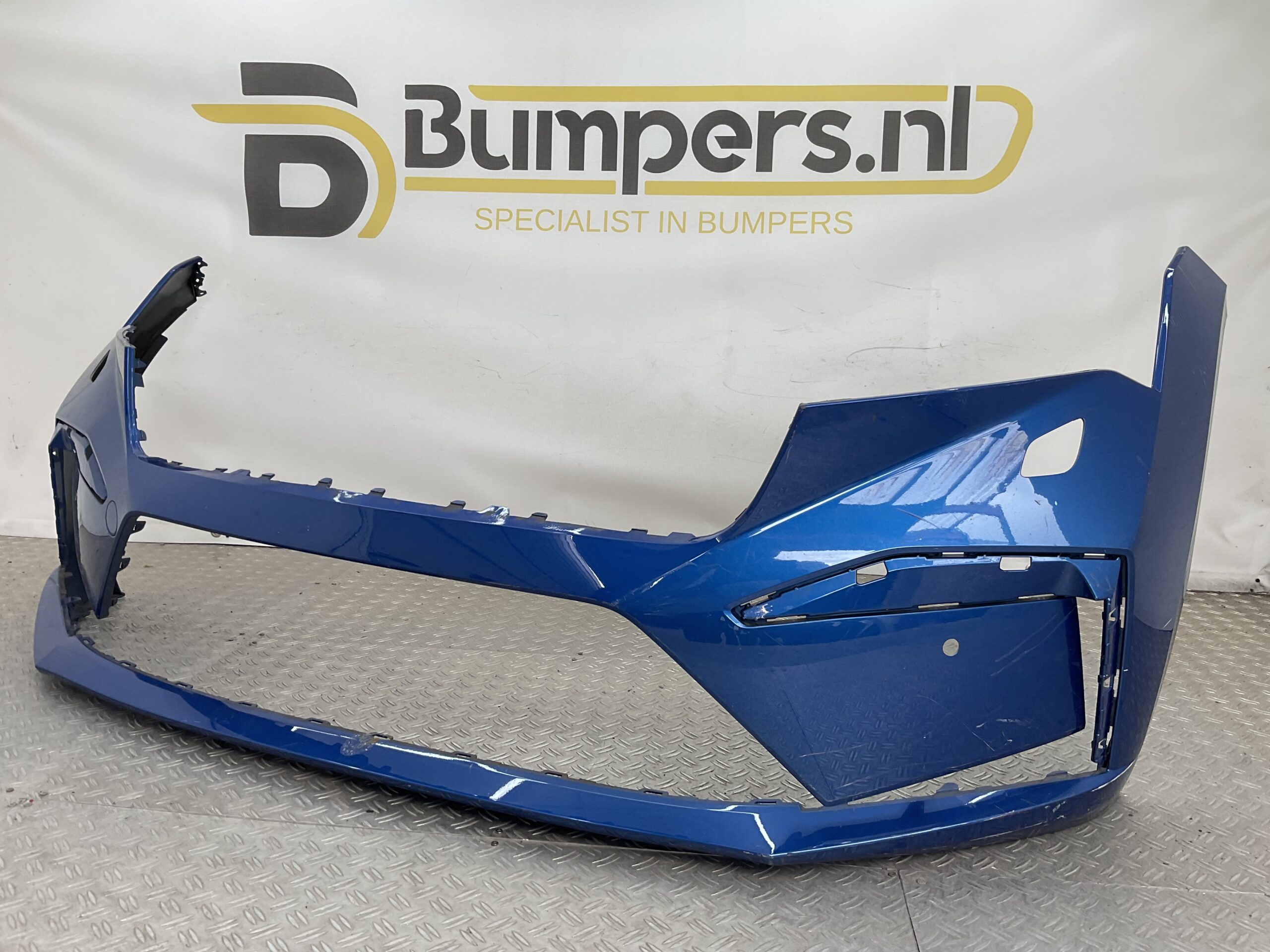 Bumper Skoda Enyaq iV 2021 5LA807221F Voorbumper H10-22953