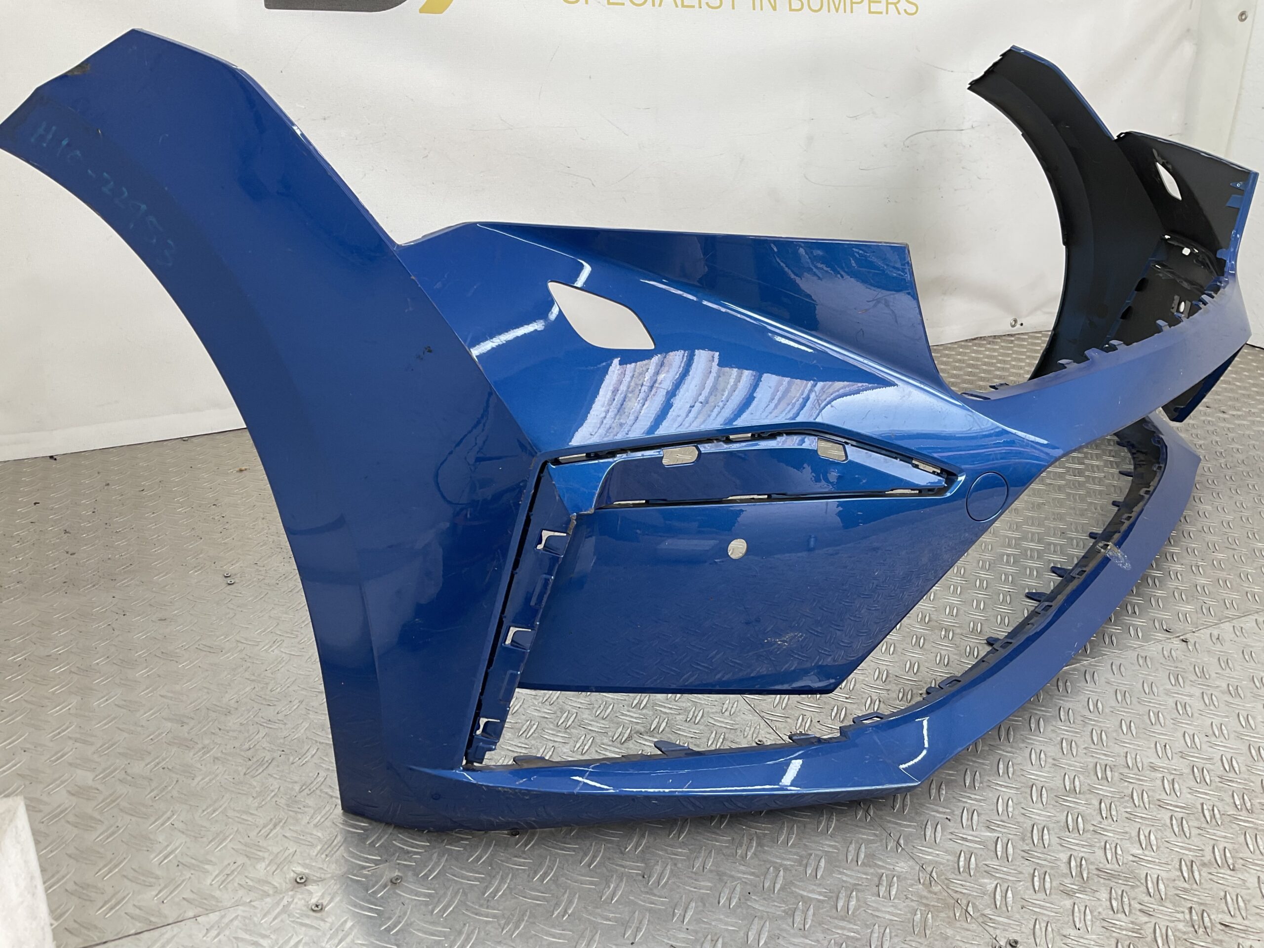 Bumper Skoda Enyaq iV 2021 5LA807221F Voorbumper H10-22953