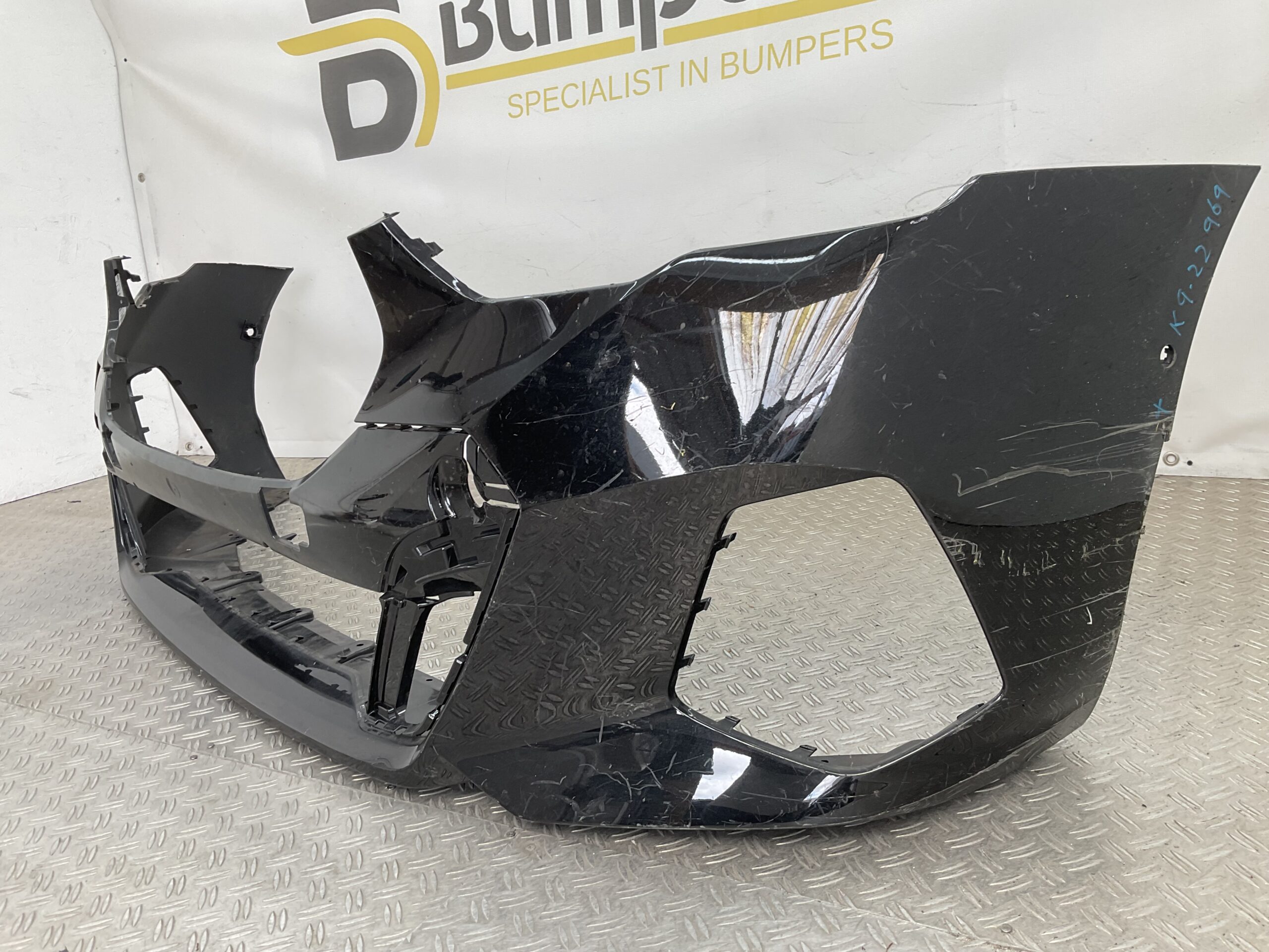 Bumper BMW 5 G60 G61 M-Pakket MPakket 23- 51118084653 Voorbumper K9-22969