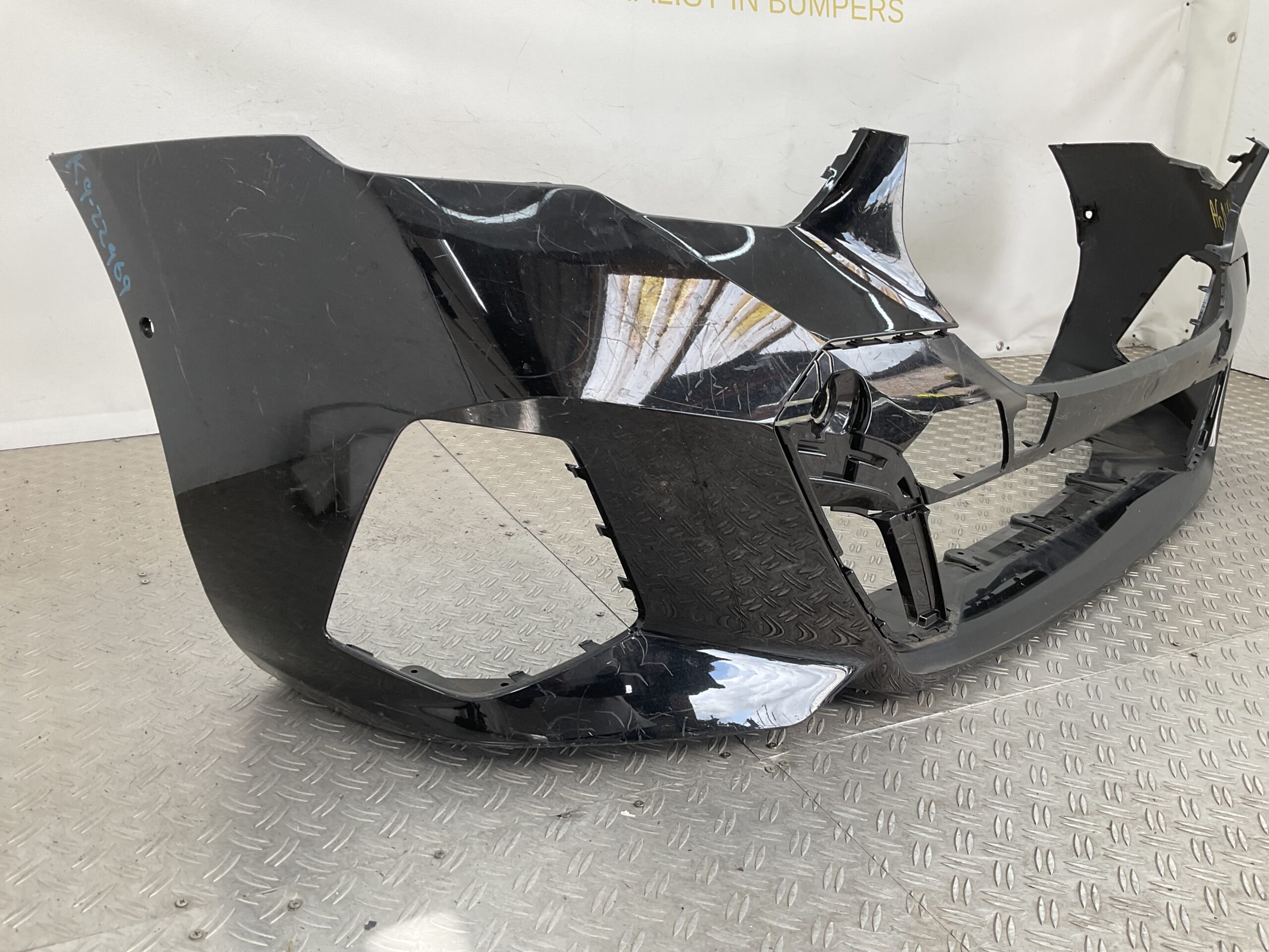Bumper BMW 5 G60 G61 M-Pakket MPakket 23- 51118084653 Voorbumper K9-22969