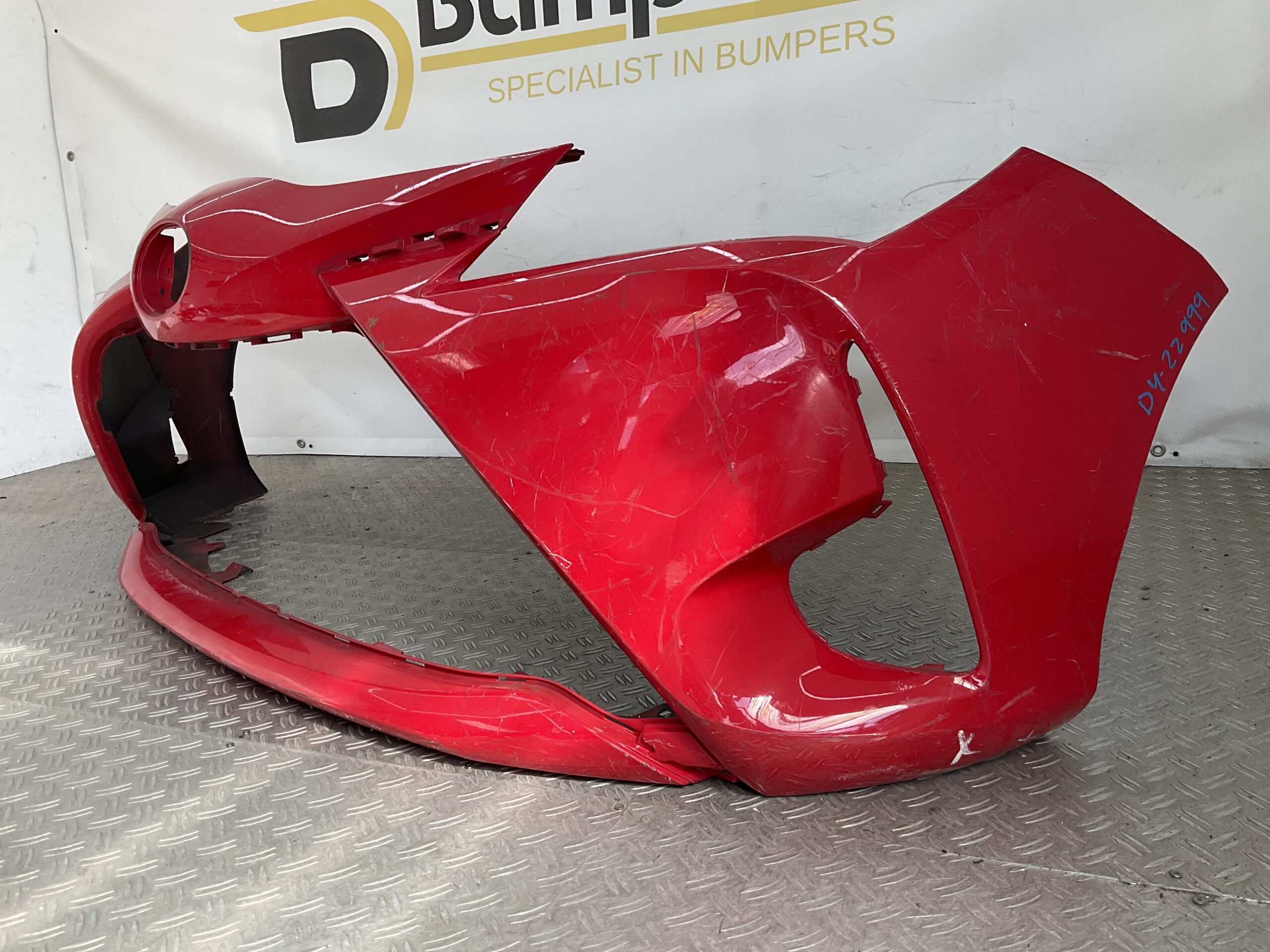 Bumper Toyota Yaris 2019 52119-0DA40 53102-0D130 Voorbumper D4-22999