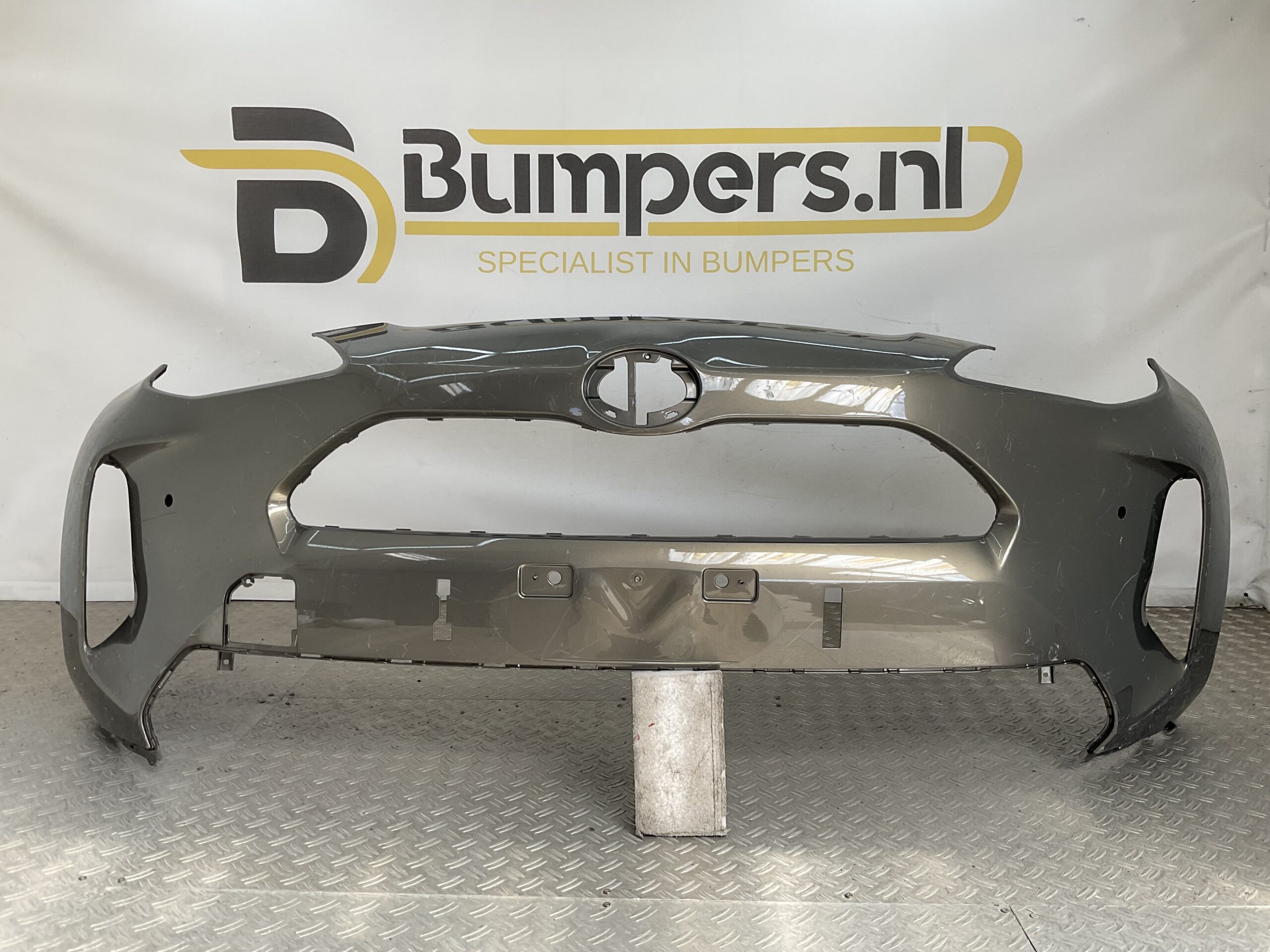 Bumper Toyota Yaris Cross 20-25 52119-0DC20 Voorbumper D5-23014