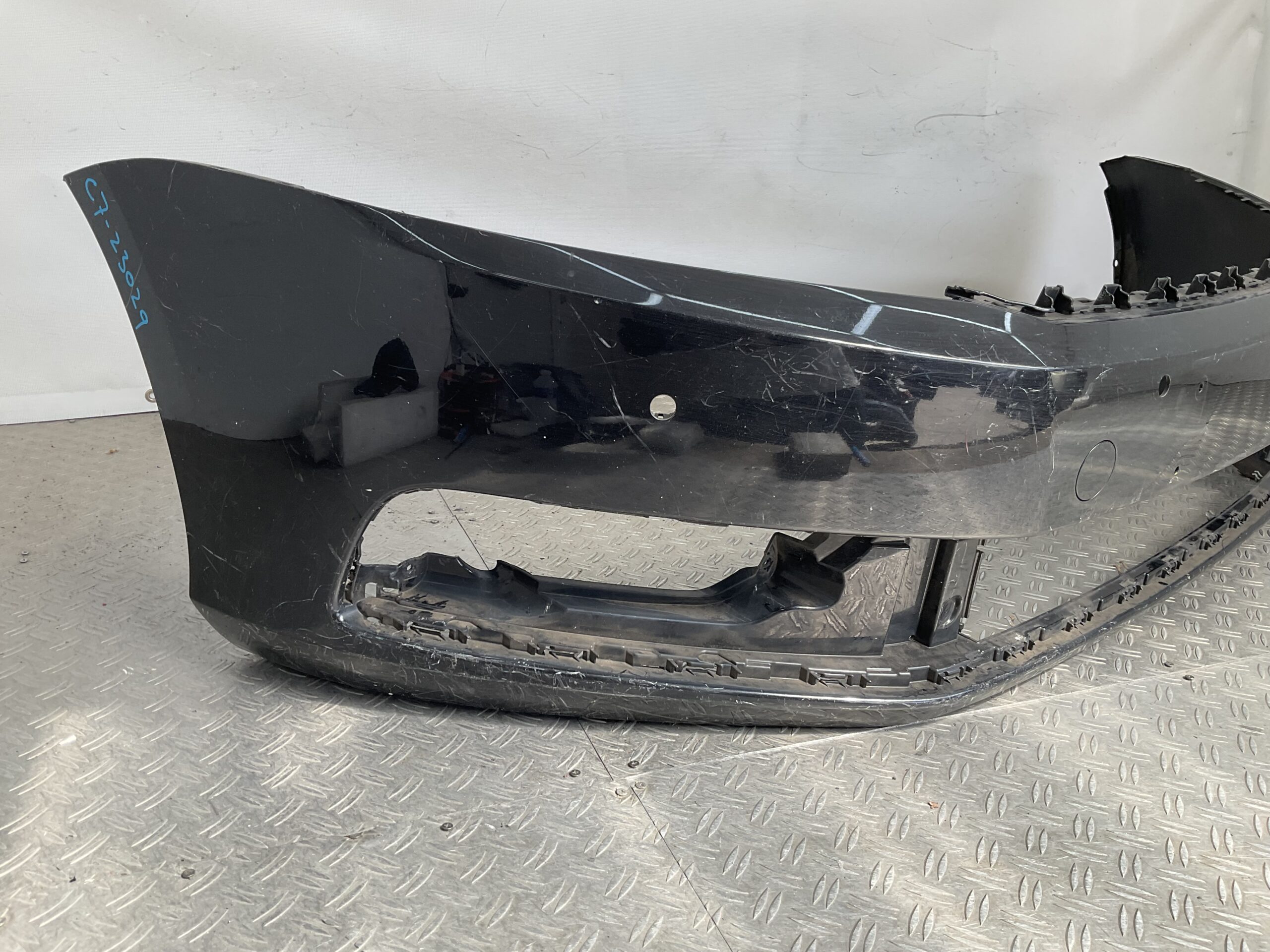 Bumper Skoda Octavia 4 4xpdc 3AA807221 2017-2024 Voorbumper C7-23029