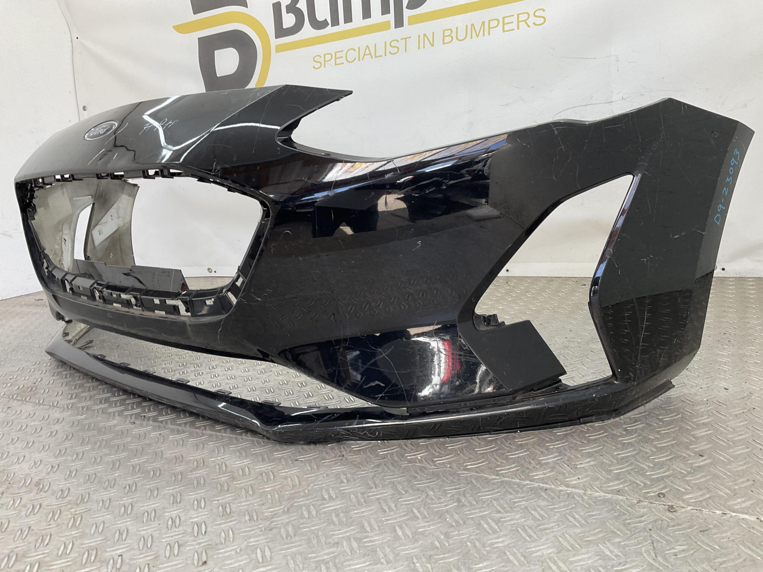 Bumper Ford Focus MK4 Normaal 2017-2022 JX7B-17757-A Voorbumper D9-23093
