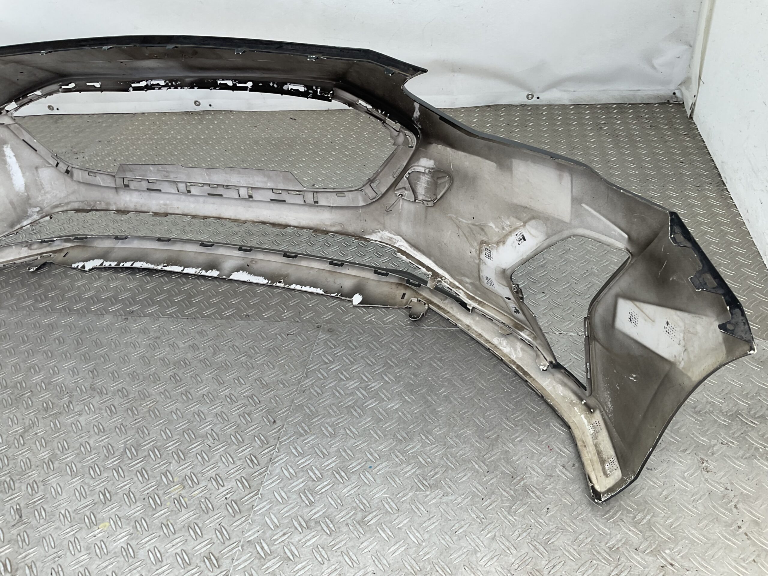 Bumper Ford Focus MK4 Normaal 2017-2022 JX7B-17757-A Voorbumper D9-23093
