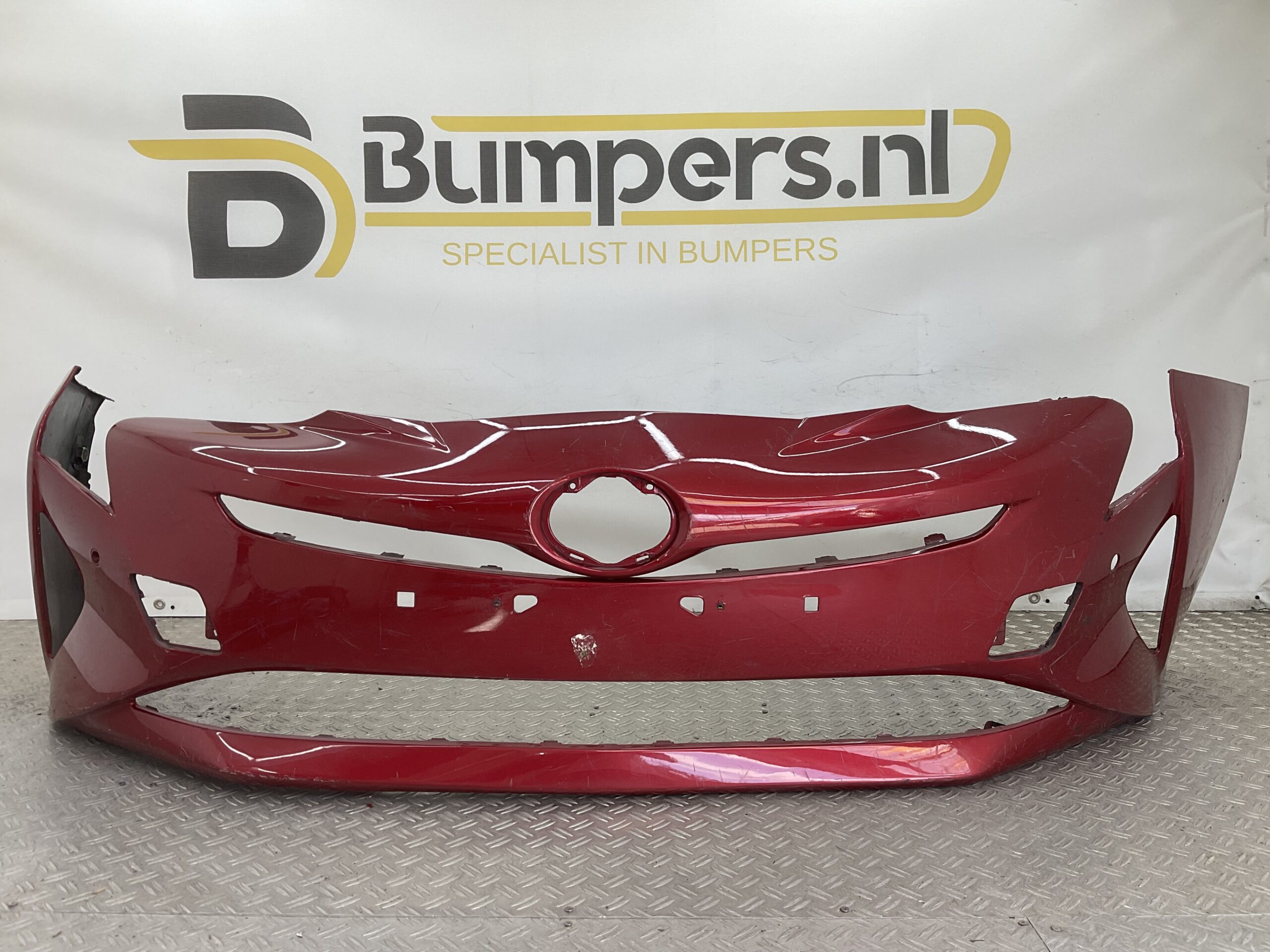 Bumper Toyota Prius XW50 16-18 52119-47700 Voorbumper D1-23099