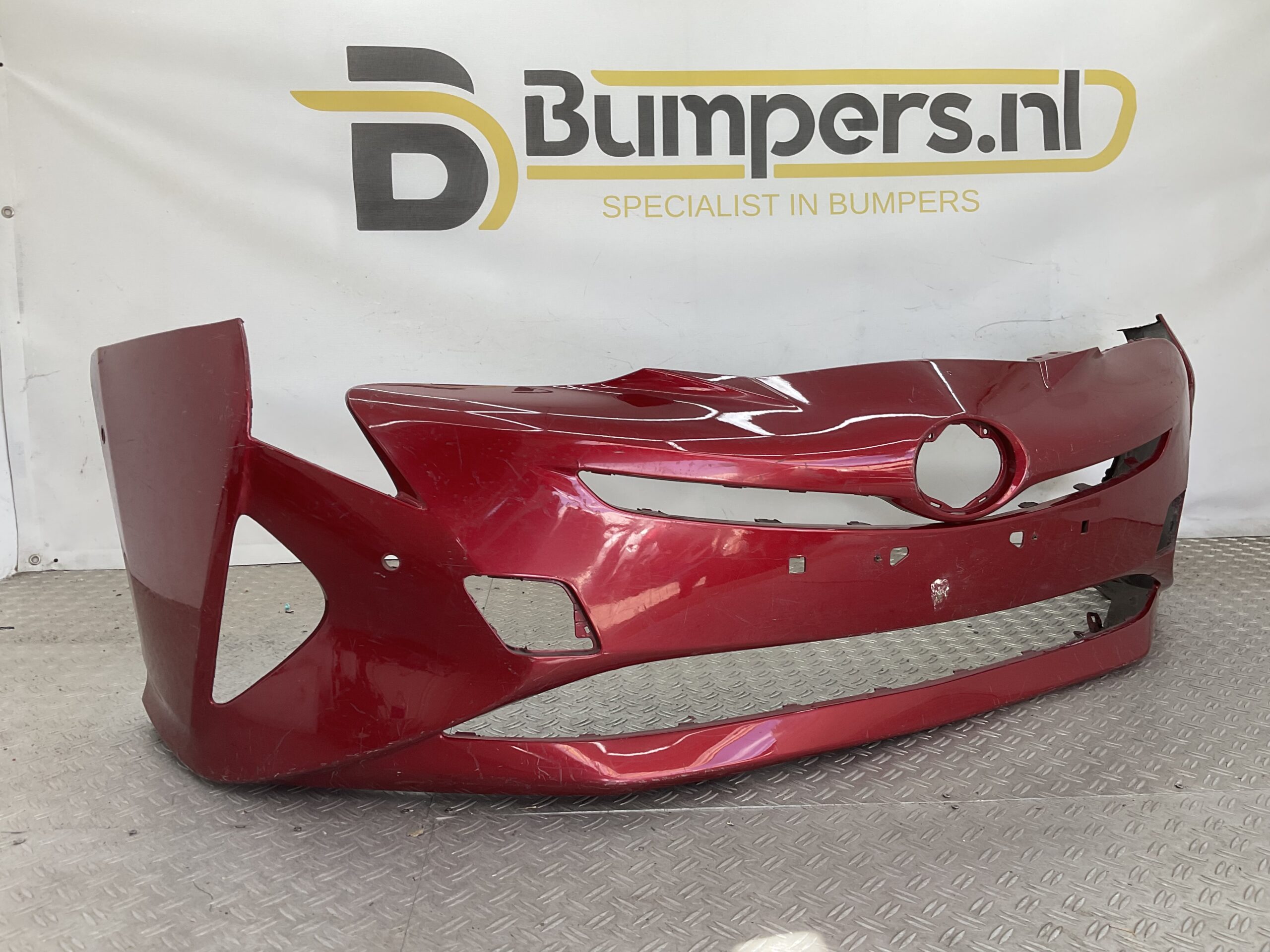 Bumper Toyota Prius XW50 16-18 52119-47700 Voorbumper D1-23099