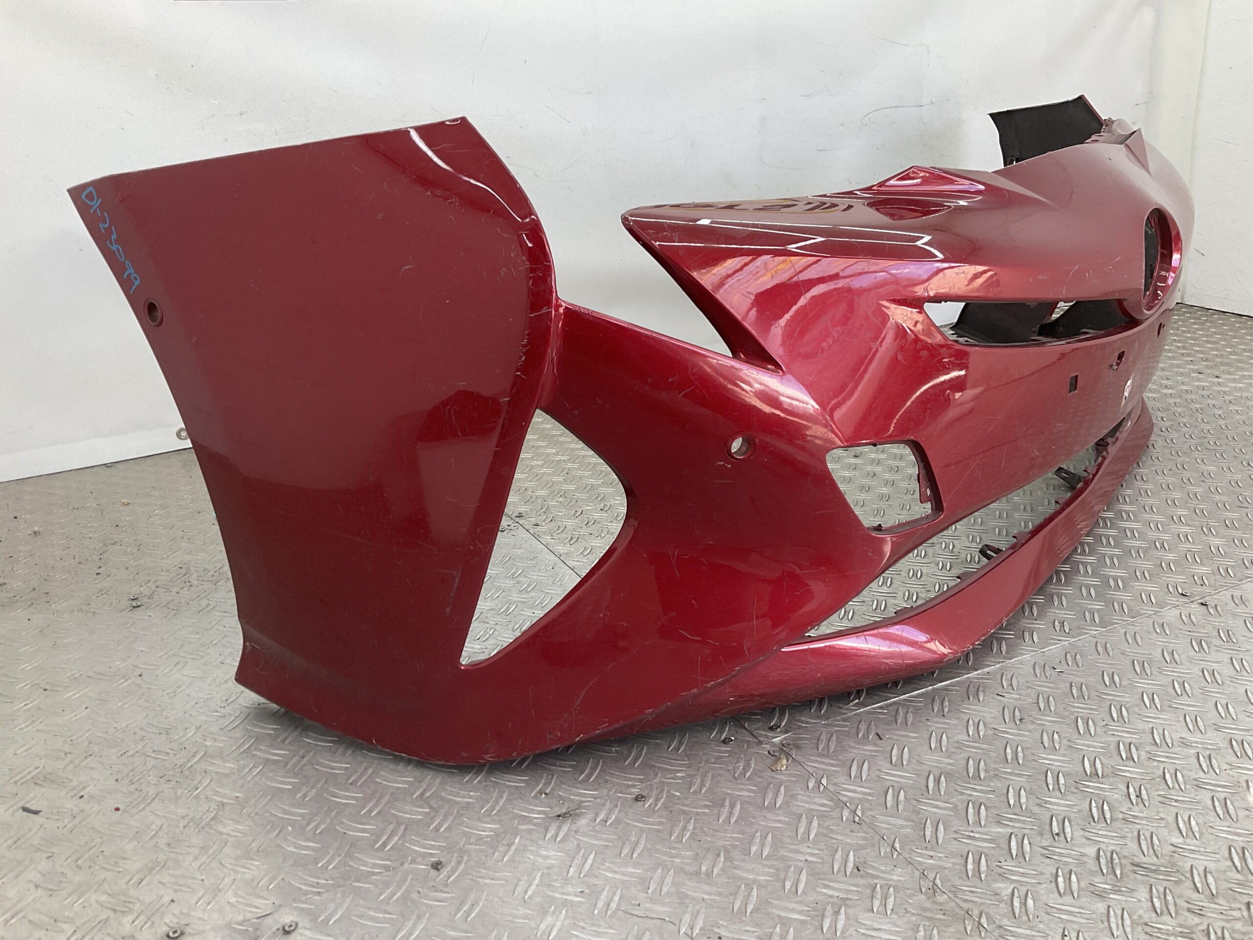 Bumper Toyota Prius XW50 16-18 52119-47700 Voorbumper D1-23099