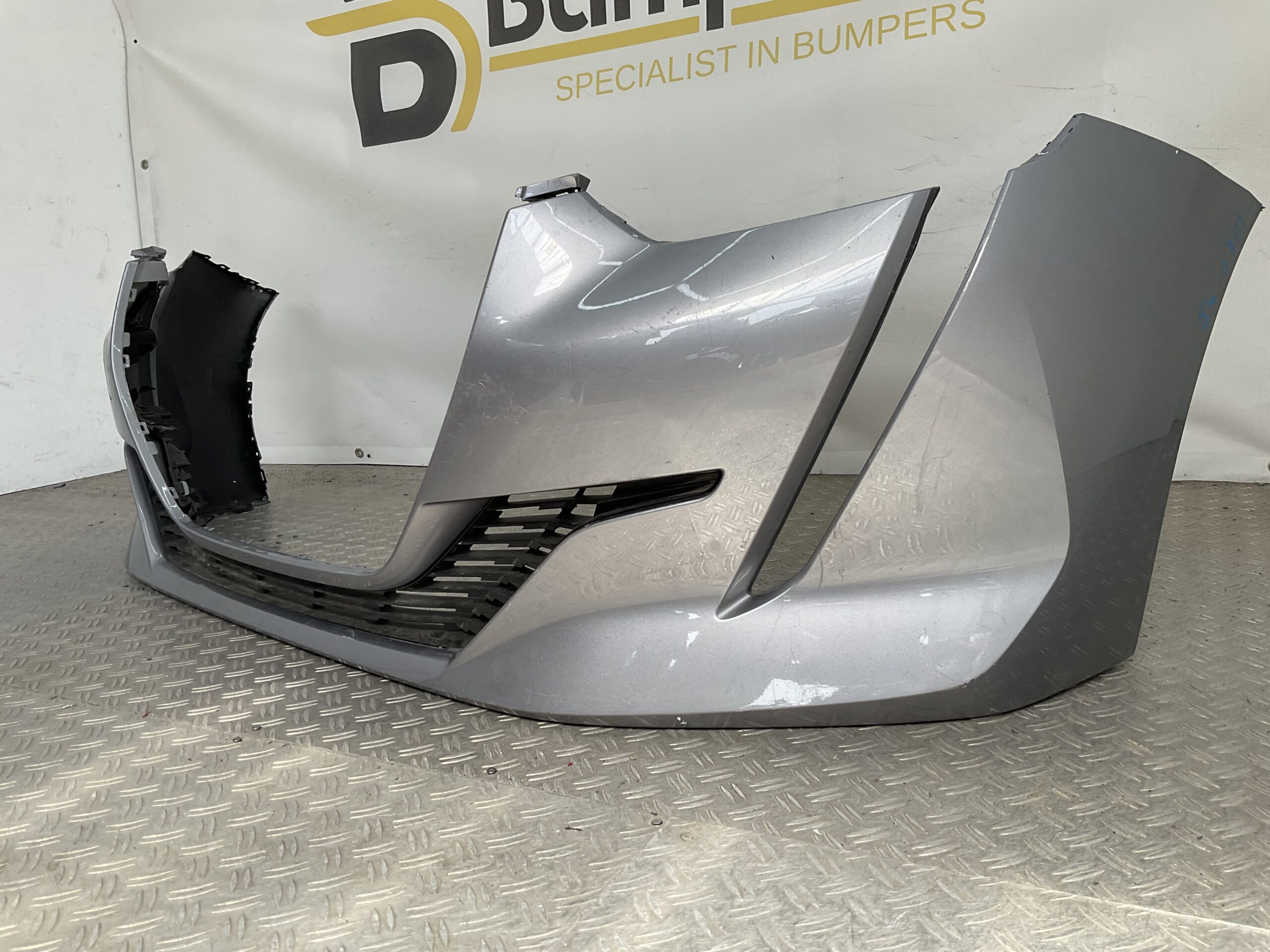 BUMPER Peugeot 208 II 2020-2024 9823203580 VOORBUMPER J4-23111