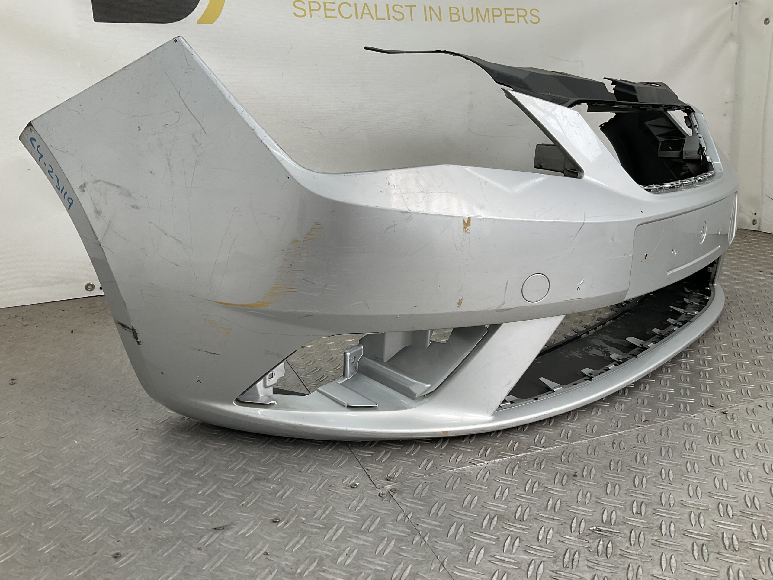 Bumper Seat Ibiza IV 6j Facelift 2012-2017 6J0805903C Voorbumper C4-23119