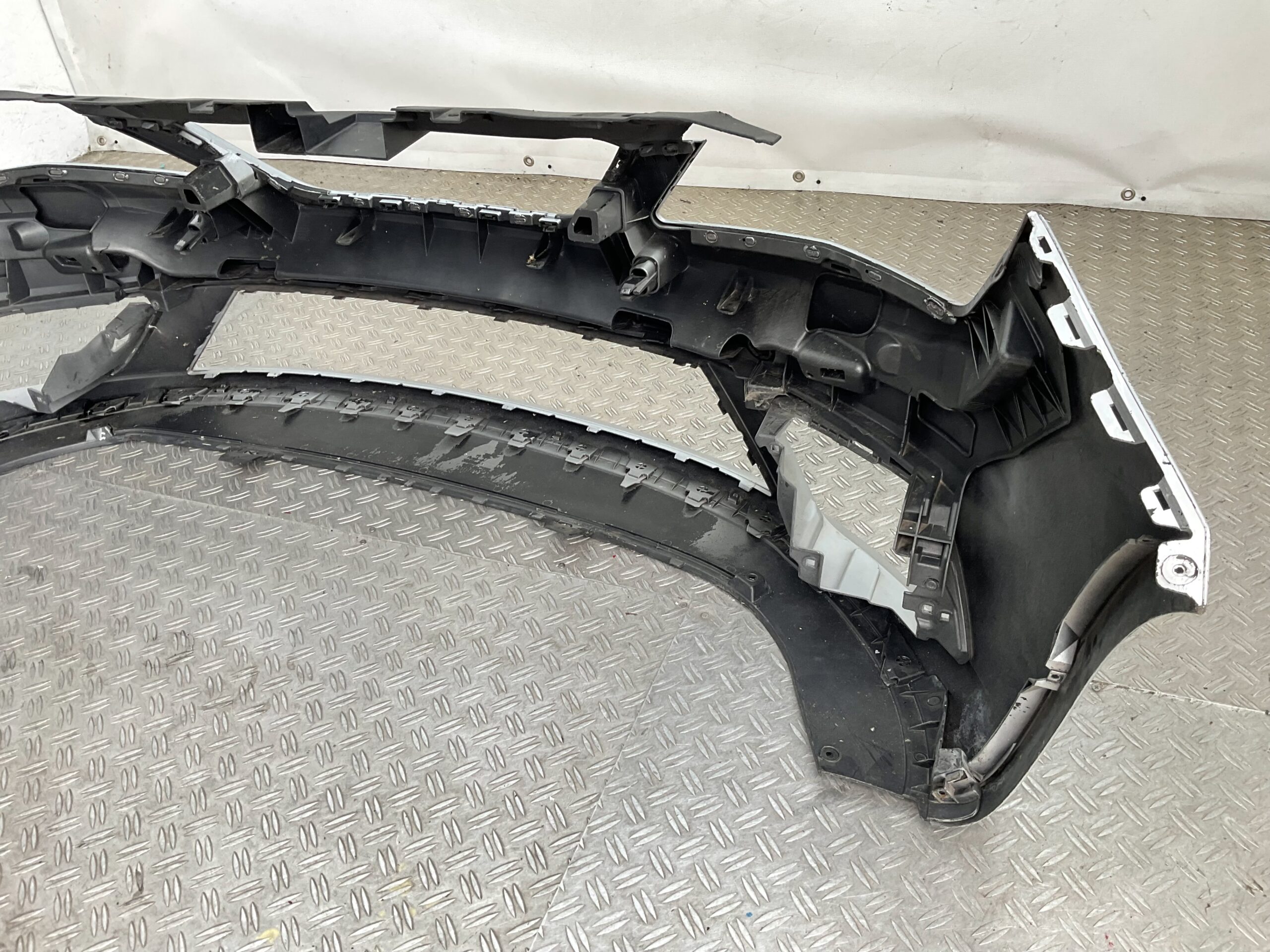 Bumper Seat Ibiza IV 6j Facelift 2012-2017 6J0805903C Voorbumper C4-23119