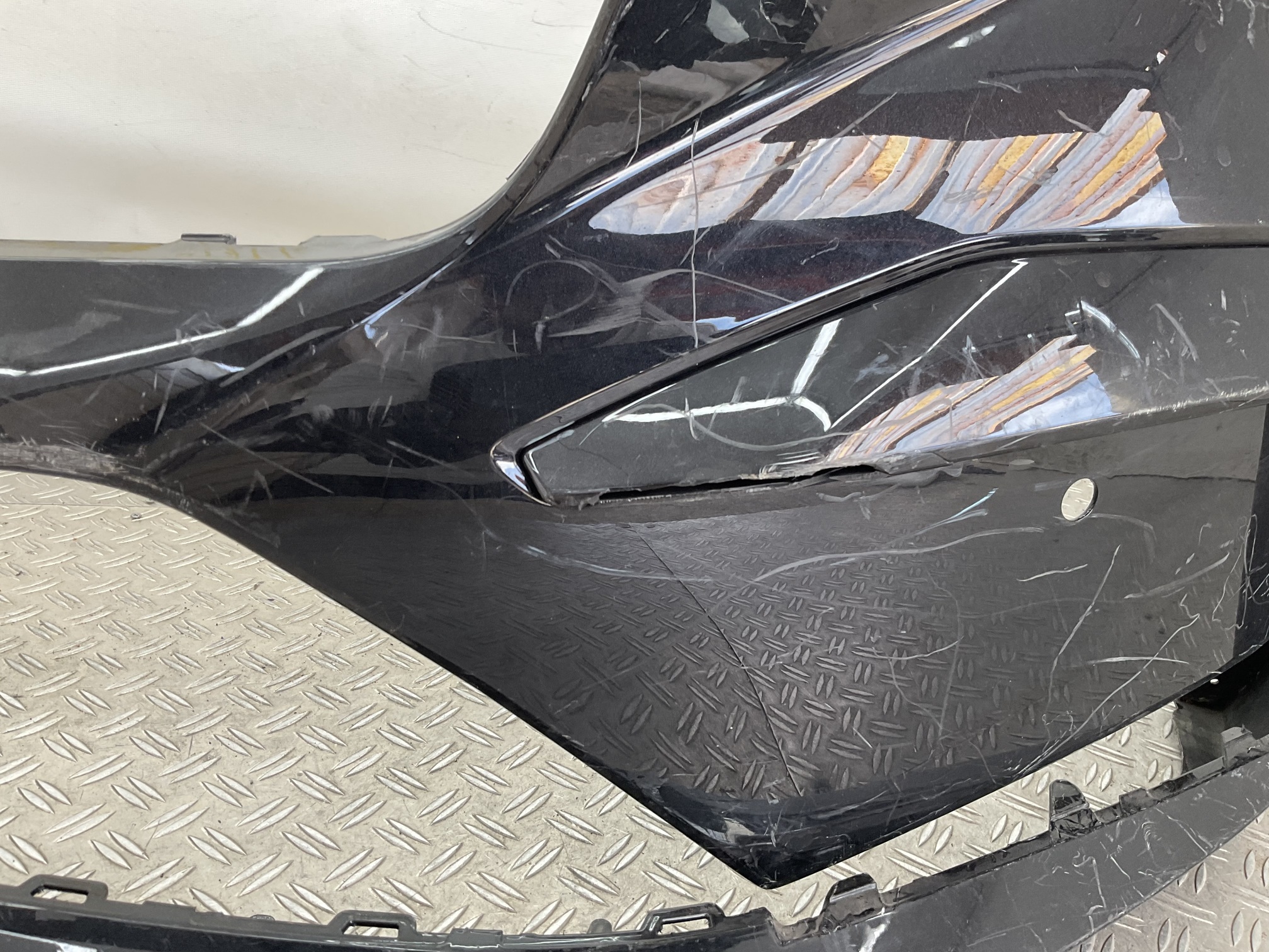 Bumper Skoda Enyaq iV 2021 5LA807221F Voorbumper H10-23143