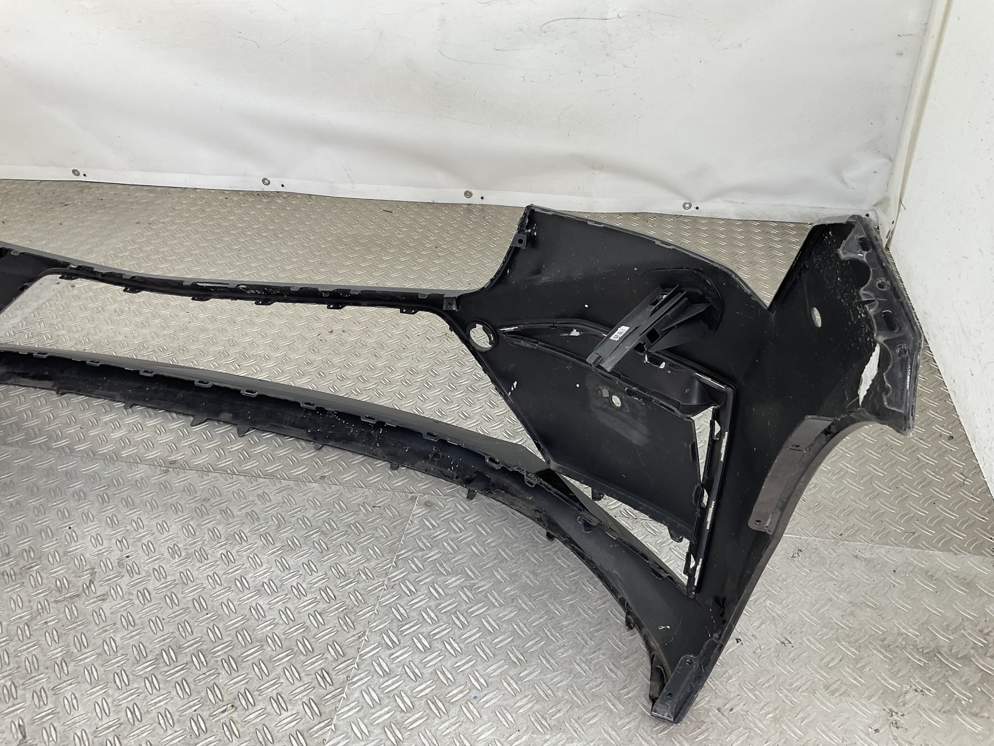 Bumper Skoda Enyaq iV 2021 5LA807221F Voorbumper H10-23143