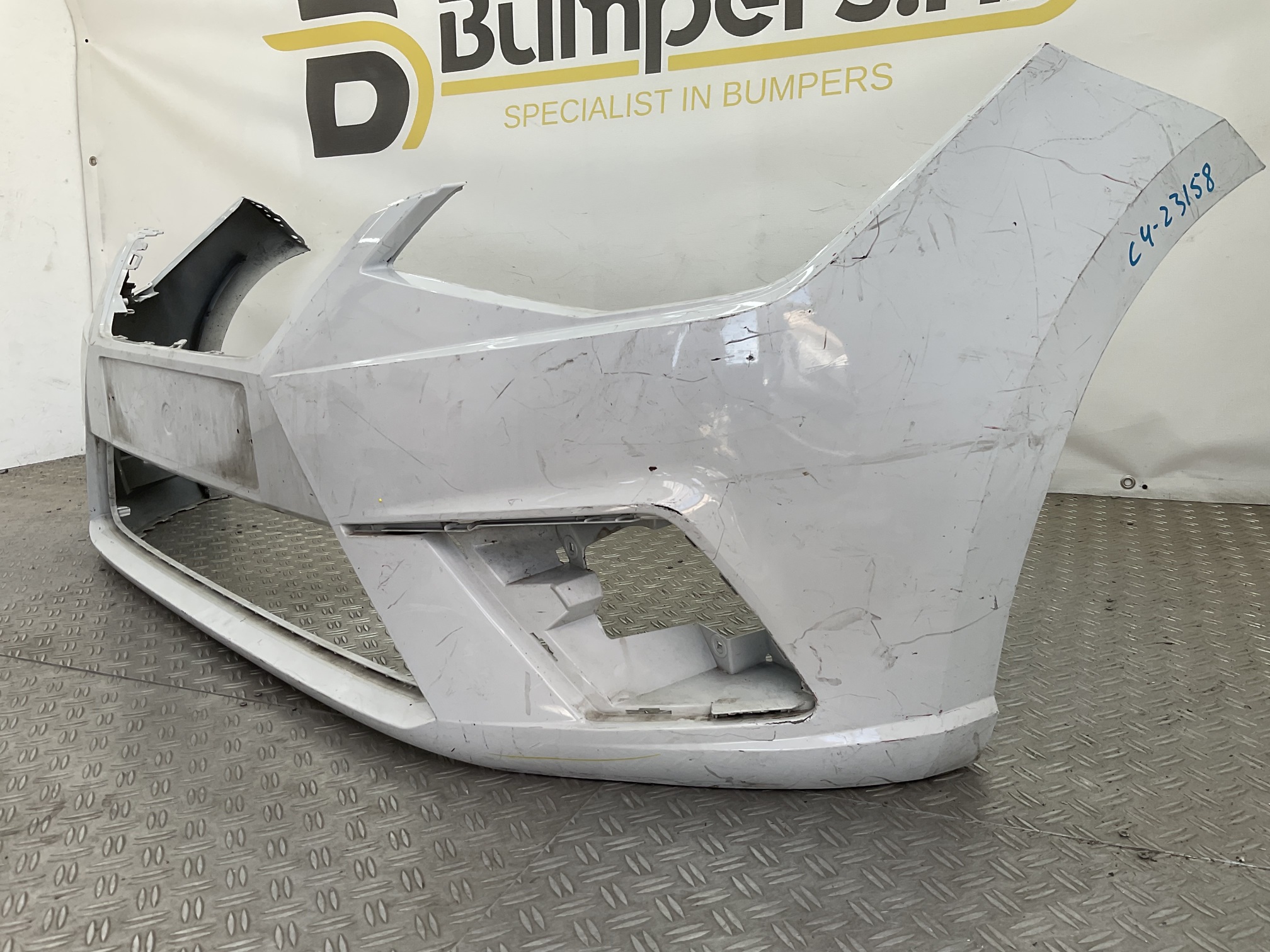 Bumper Seat Ibiza V 2017-2021 6F0807221D Voorbumper C4-23158