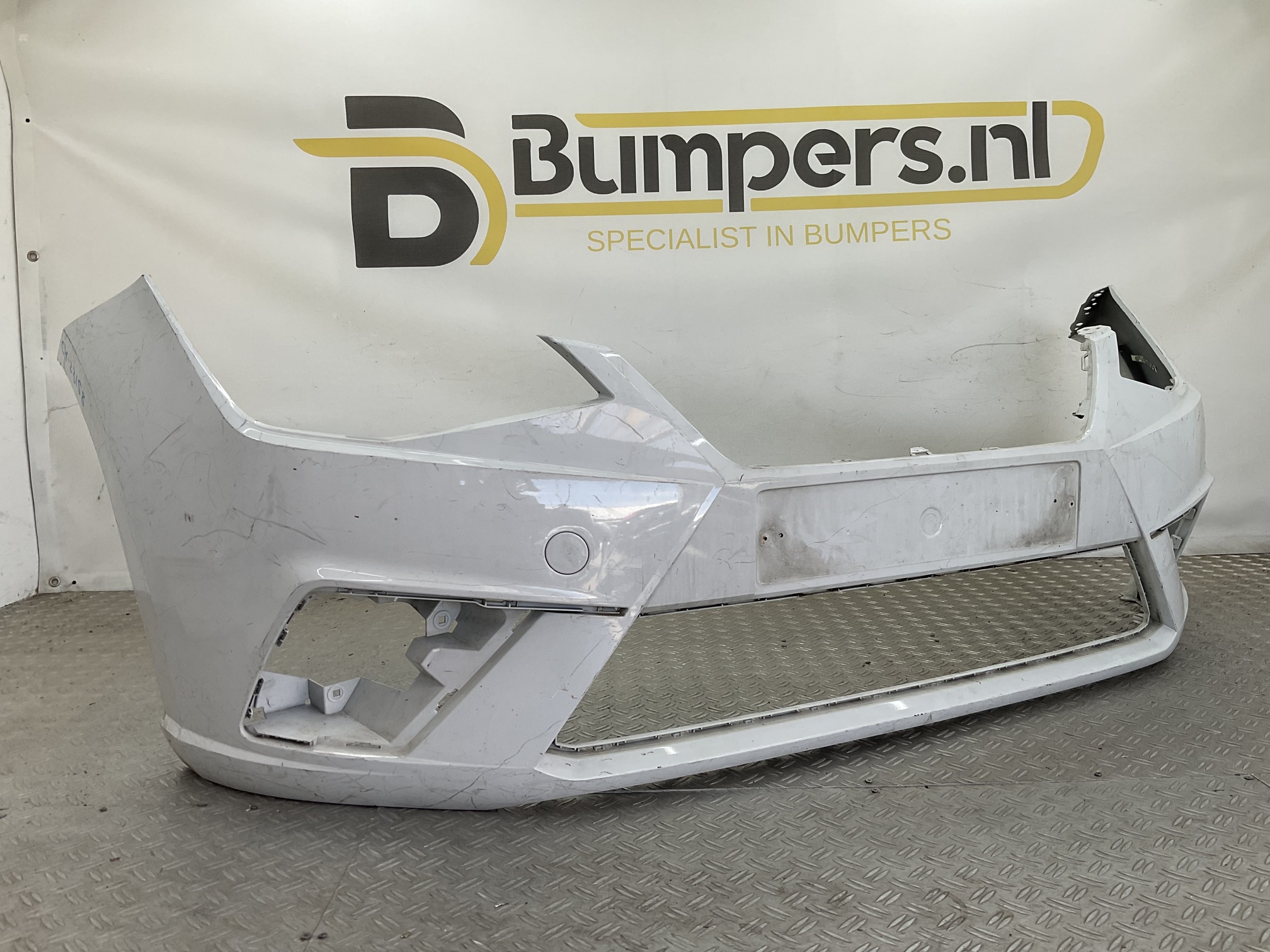 Bumper Seat Ibiza V 2017-2021 6F0807221D Voorbumper C4-23158