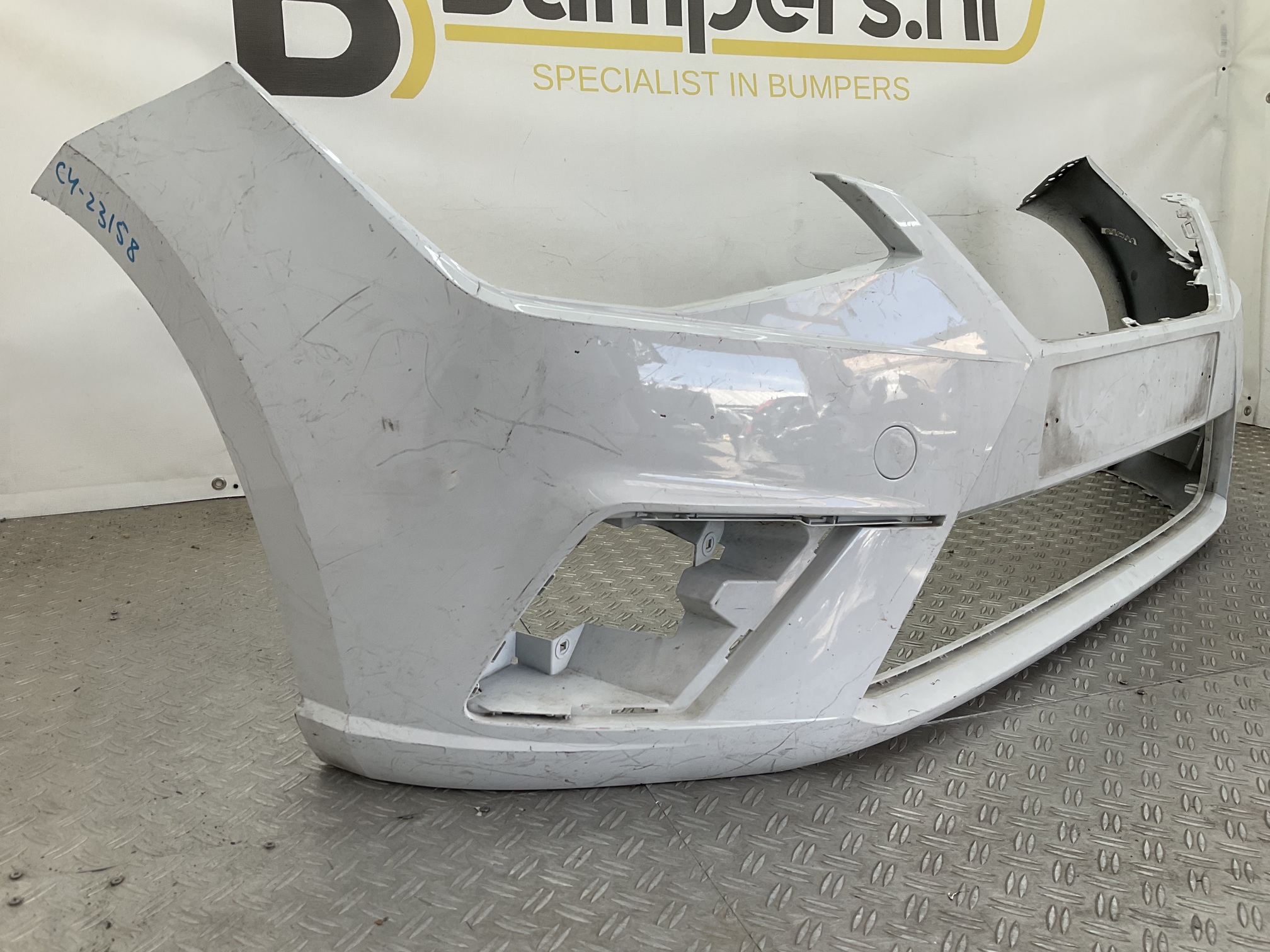 Bumper Seat Ibiza V 2017-2021 6F0807221D Voorbumper C4-23158