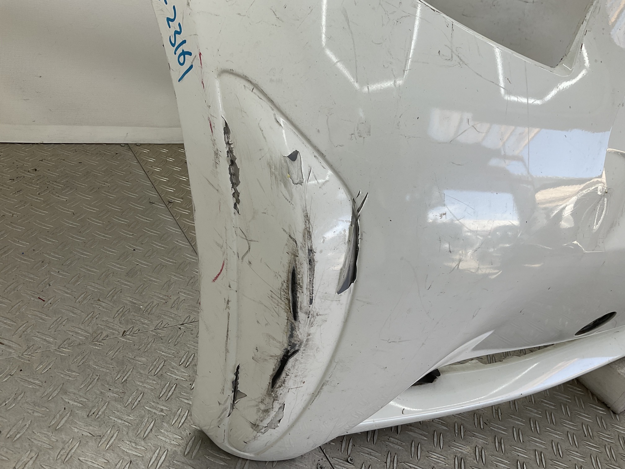 Bumper Toyota iQ 2015 52119-74010 Voorbumper D5-23161