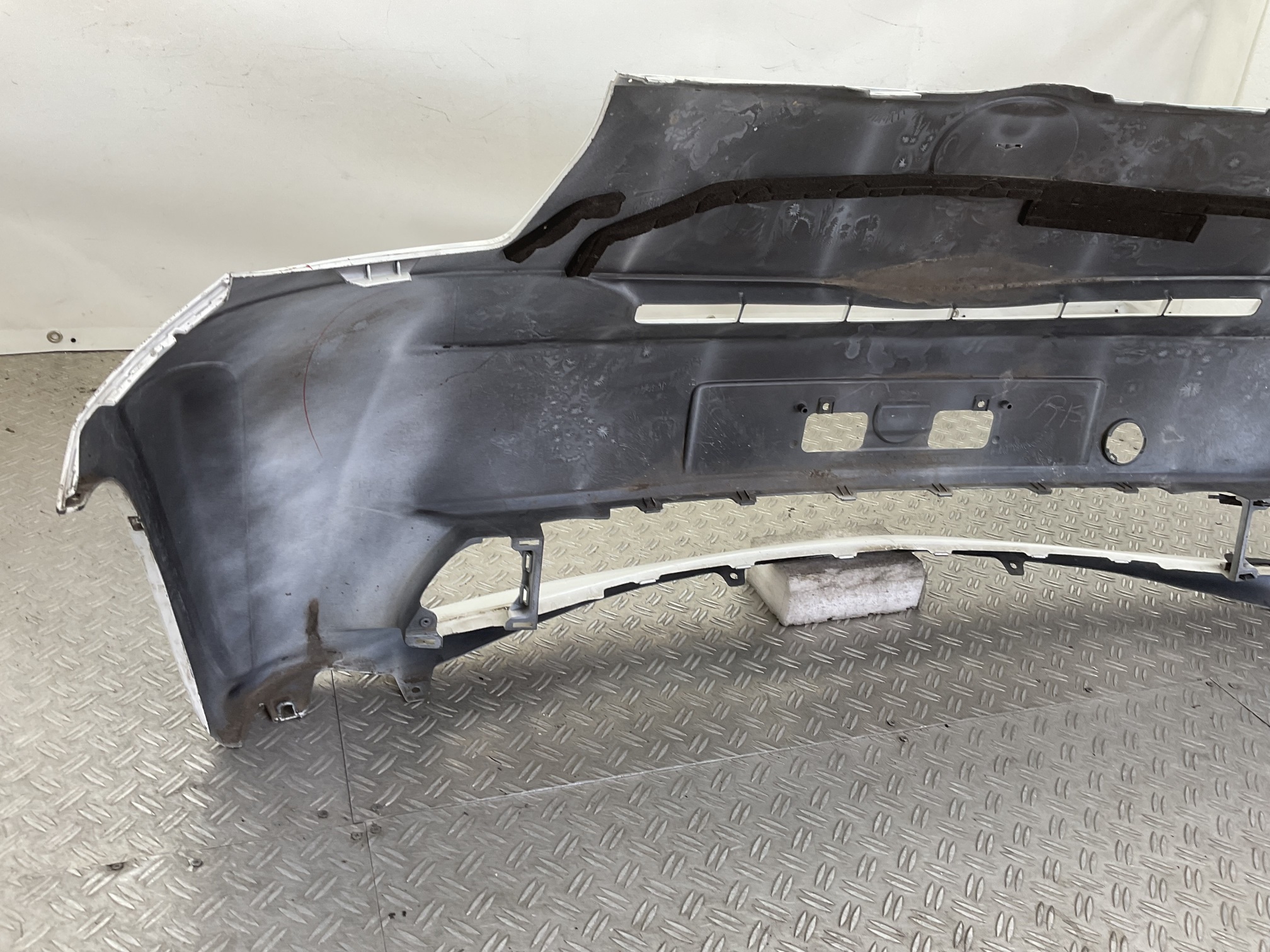 Bumper Toyota iQ 2015 52119-74010 Voorbumper D5-23161