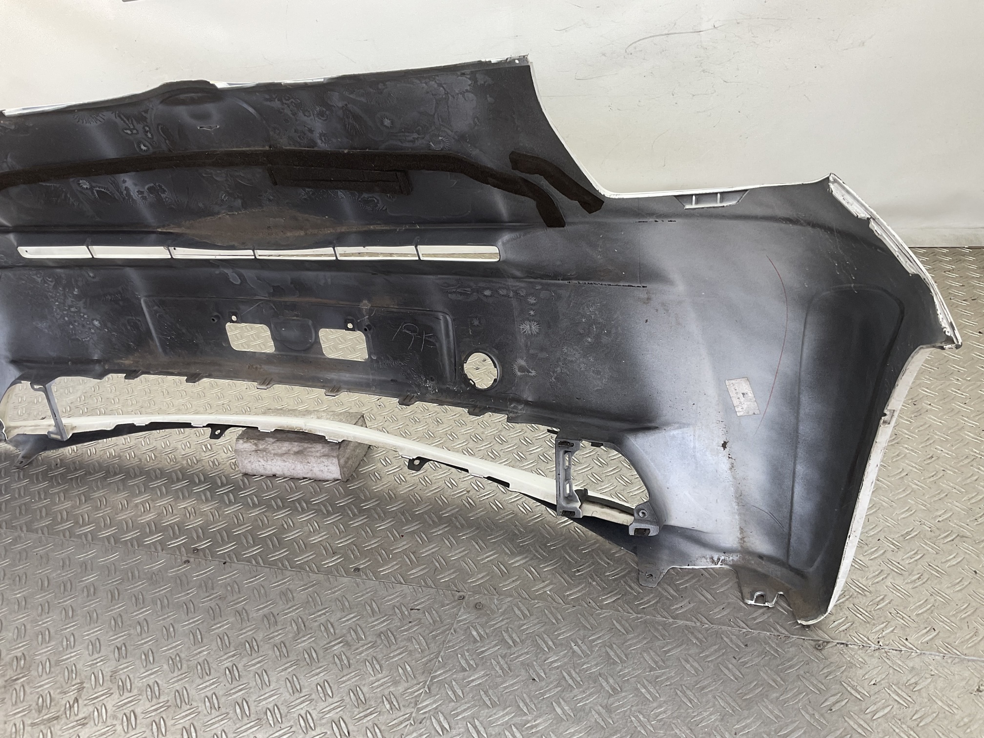 Bumper Toyota iQ 2015 52119-74010 Voorbumper D5-23161