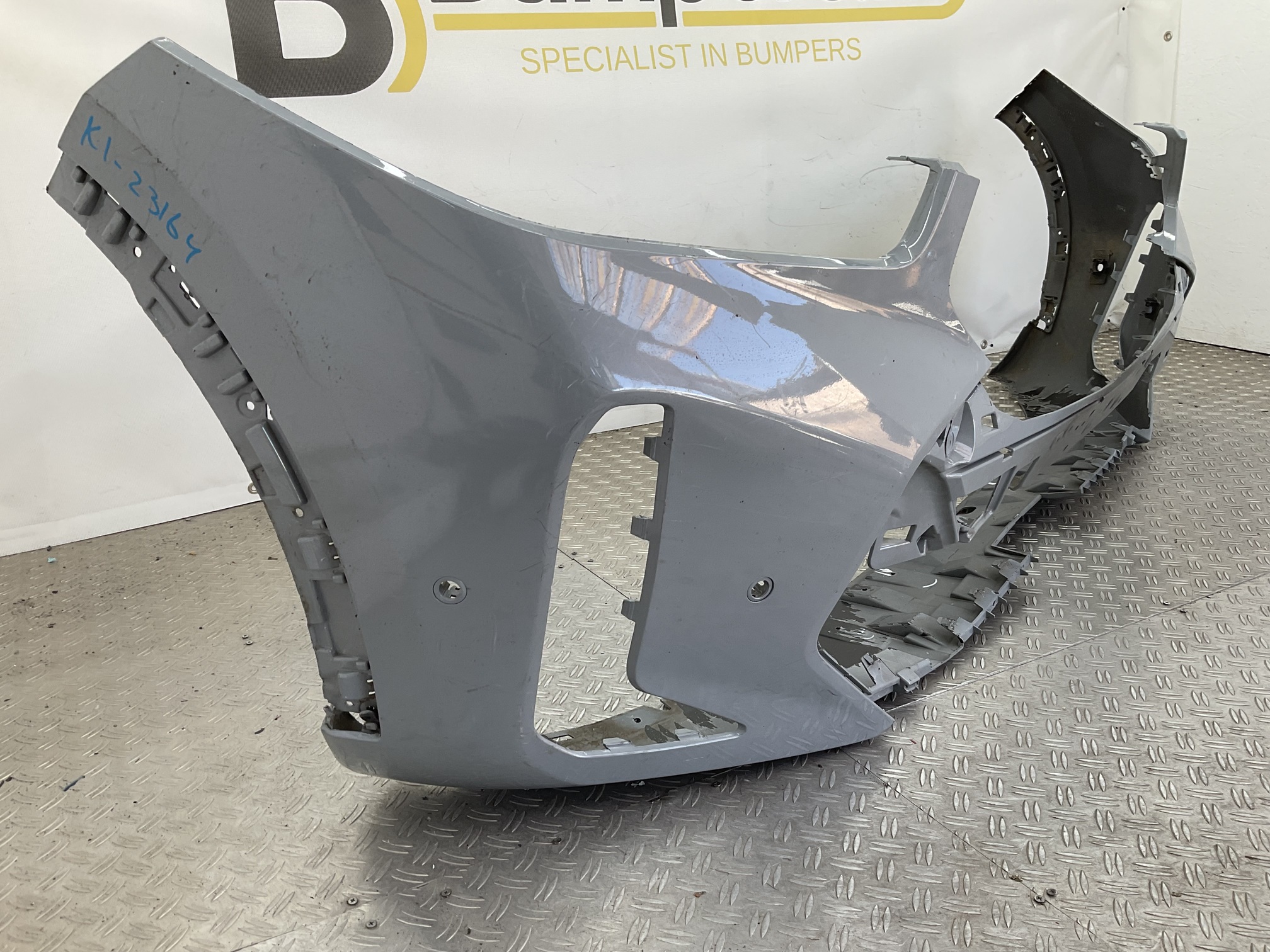 Bumper BMW X6 G06 2018-2024 51118085644 Voorbumper K1-23164