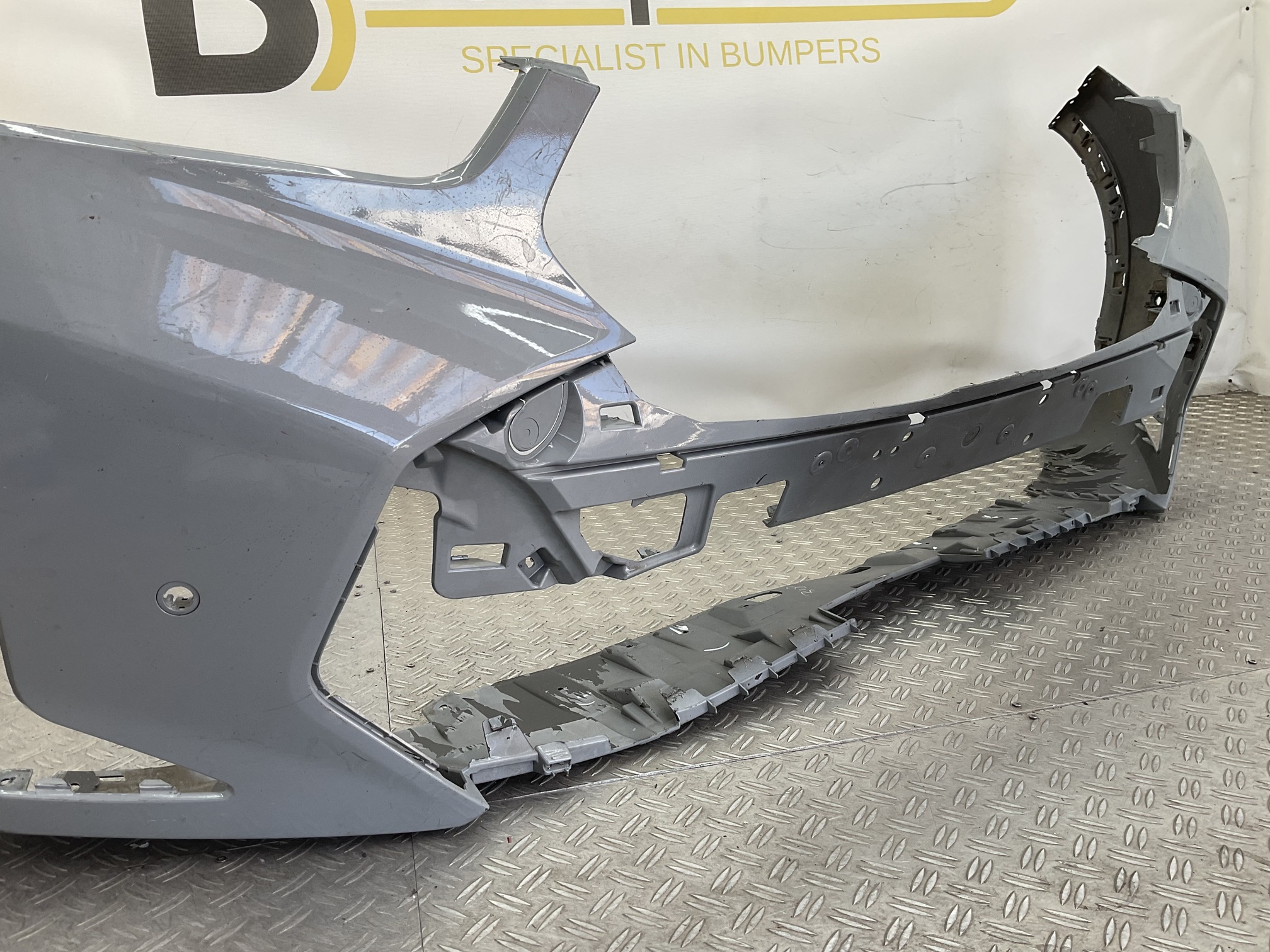 Bumper BMW X6 G06 2018-2024 51118085644 Voorbumper K1-23164