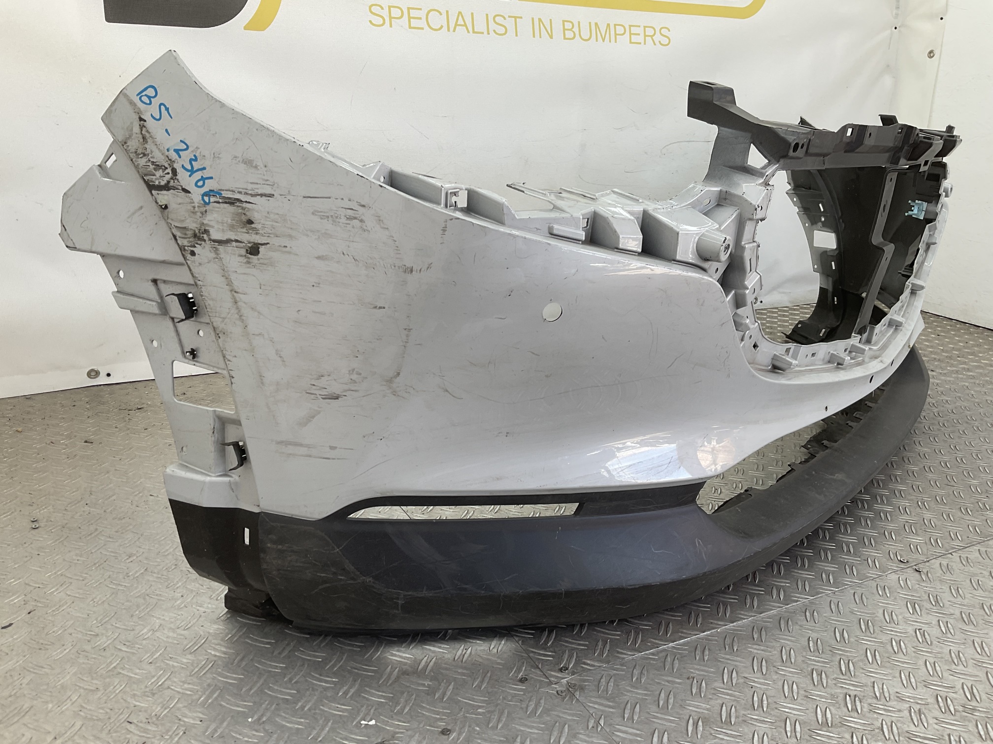 Bumper Mazda CX30 CX-30 pdc DFR5-50031 Voorbumper B5-23166